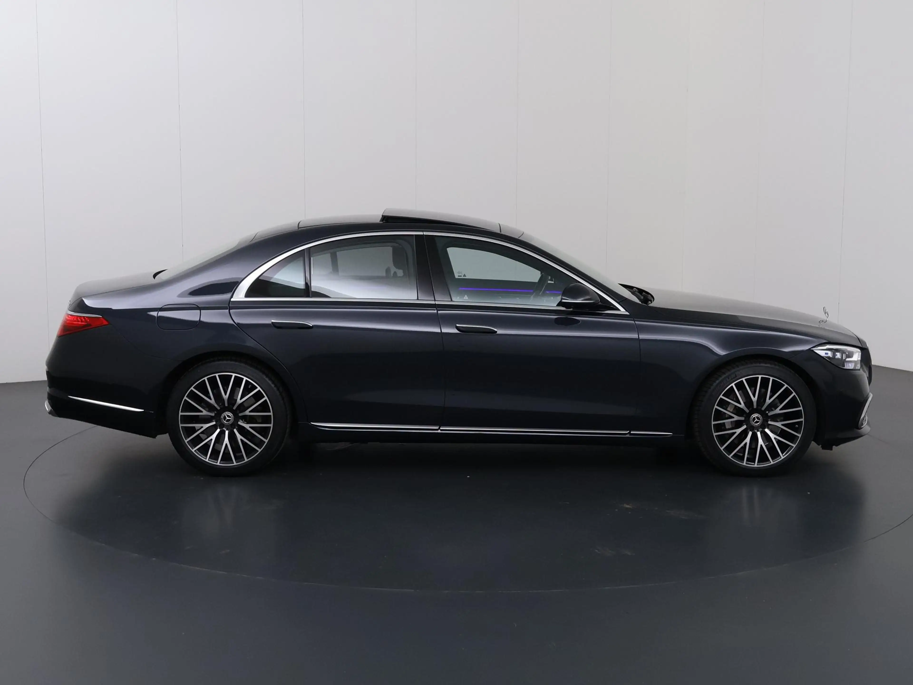 Mercedes-Benz S 500 4MATIC AMG Line | Premium plus | Rear executive | — photo 6