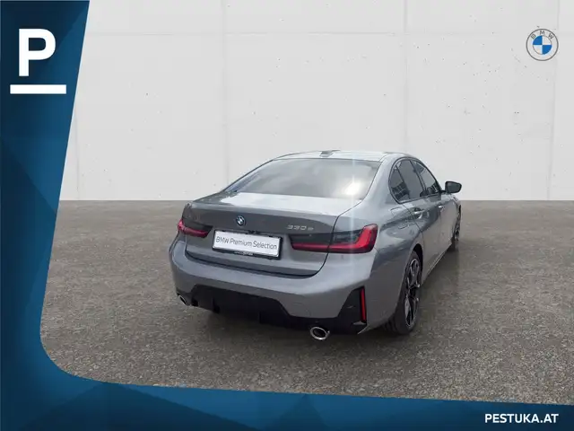 BMW 3 Series view 4