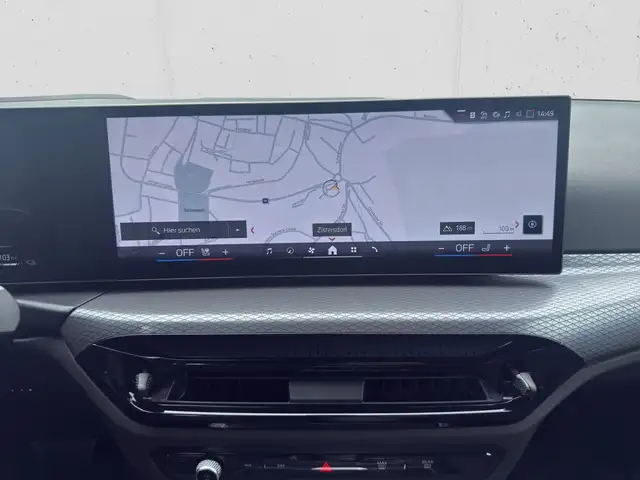 BMW 3 Series view 13