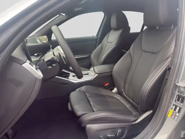 BMW 3 Series view 8