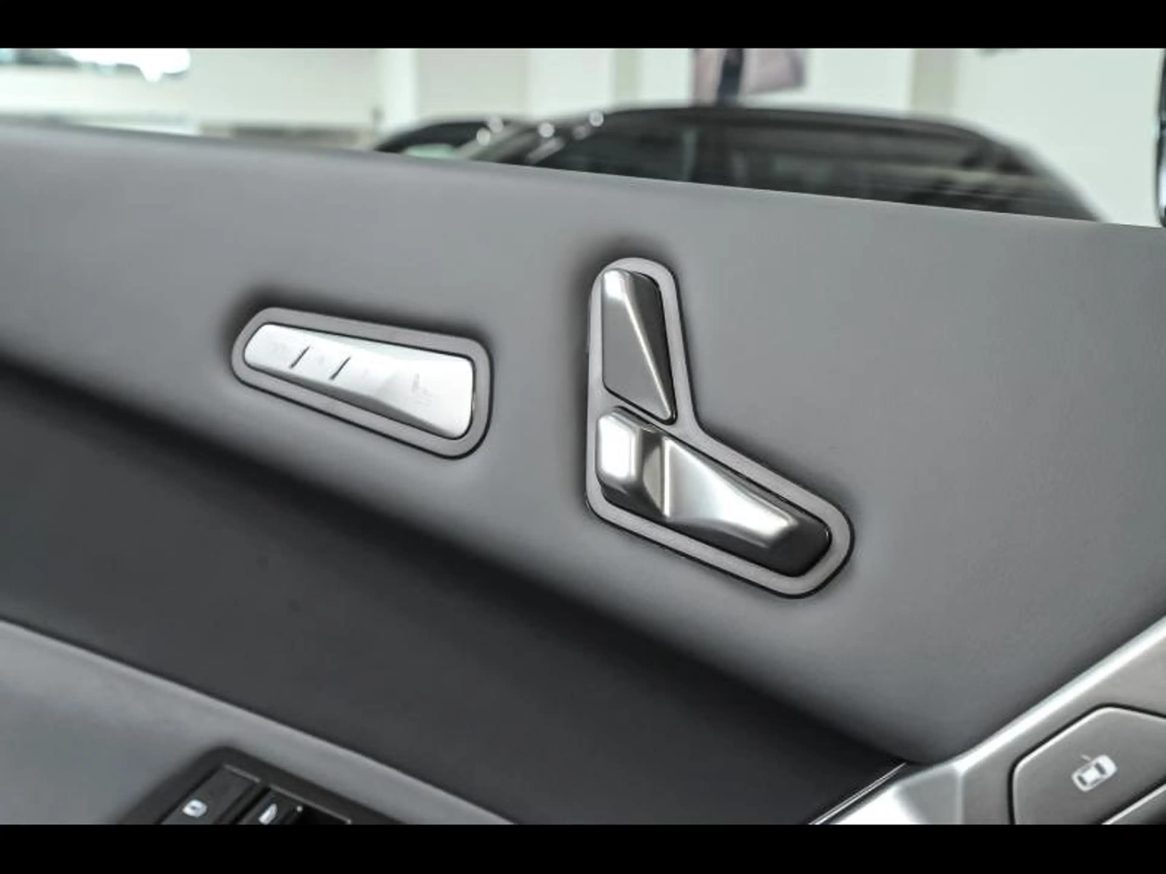 BMW iX xDrive45 - NIEUW — photo 17