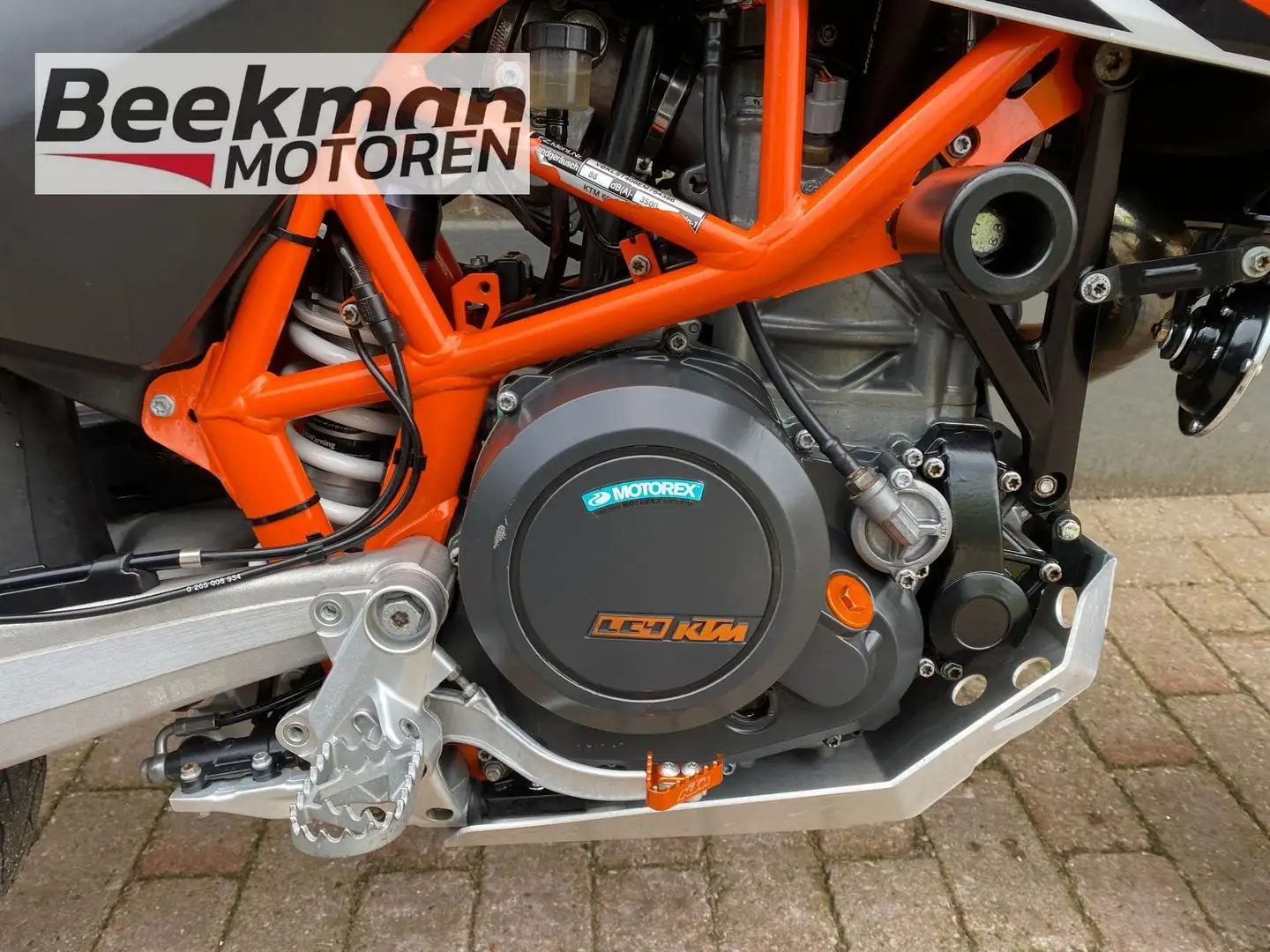 KTM 690 SMC R Portocaliu - 2