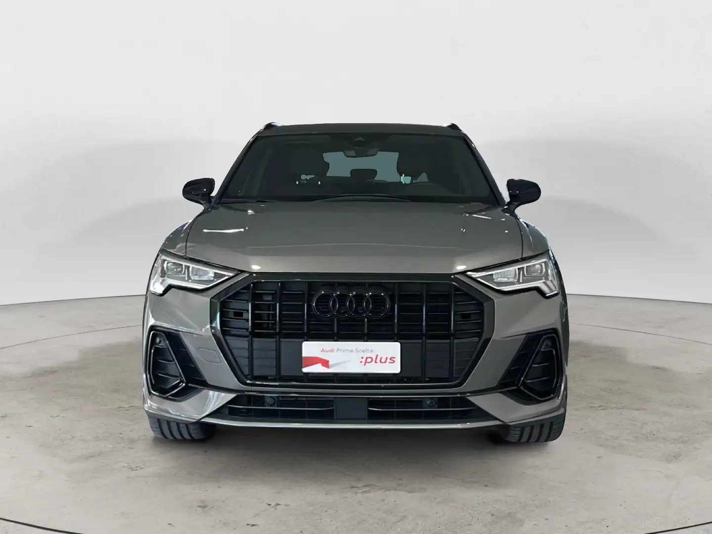 Audi Q3 Q3 35 TDI S tronic S line edition Grijs - 2