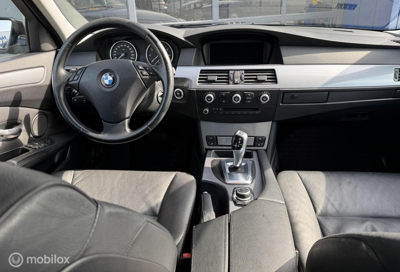 BMW 523 5-serie 523i LCI Org, NL TREKHAAK / LEER / AUT / P — photo 3