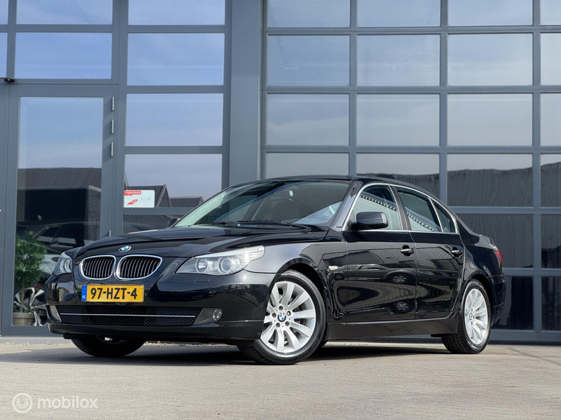 BMW 523 5-serie 523i LCI Org, NL TREKHAAK / LEER / AUT / P