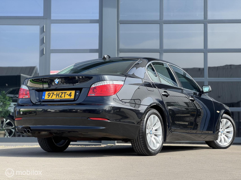 BMW 523 5-serie 523i LCI Org, NL TREKHAAK / LEER / AUT / P — photo 2
