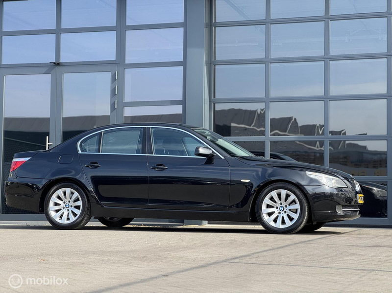 BMW 523 5-serie 523i LCI Org, NL TREKHAAK / LEER / AUT / P — photo 12