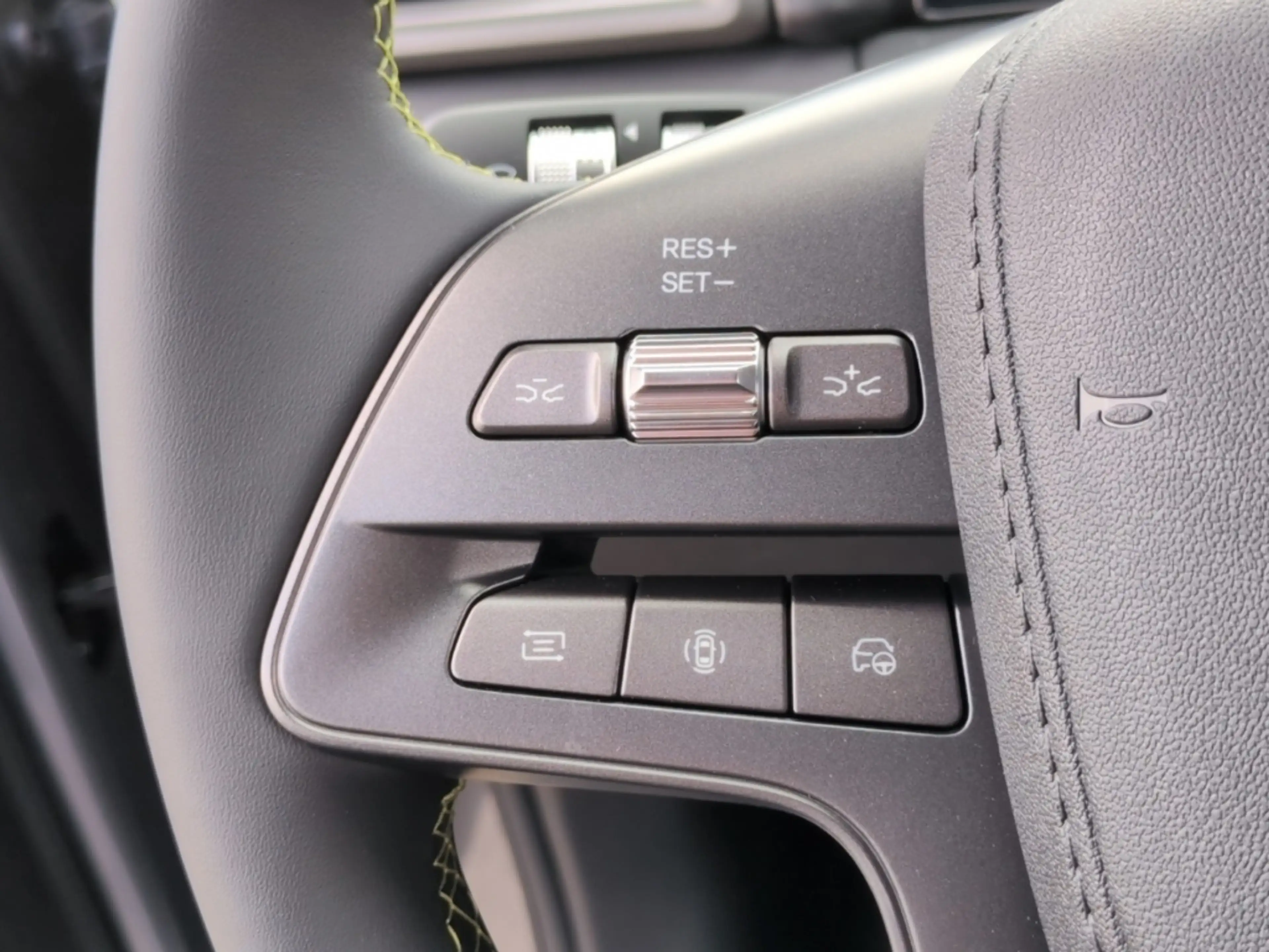 BYD Atto 2 DM-i Boost eHybrid*Panodach 360°Kam Leder — photo 14