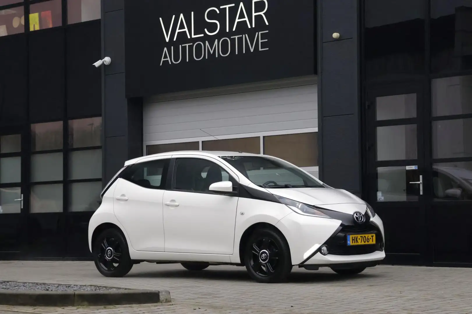 Toyota Aygo 1.0 VVT-i x-play | Nederlandse auto! | NIEUW STAAT Blanc - 2