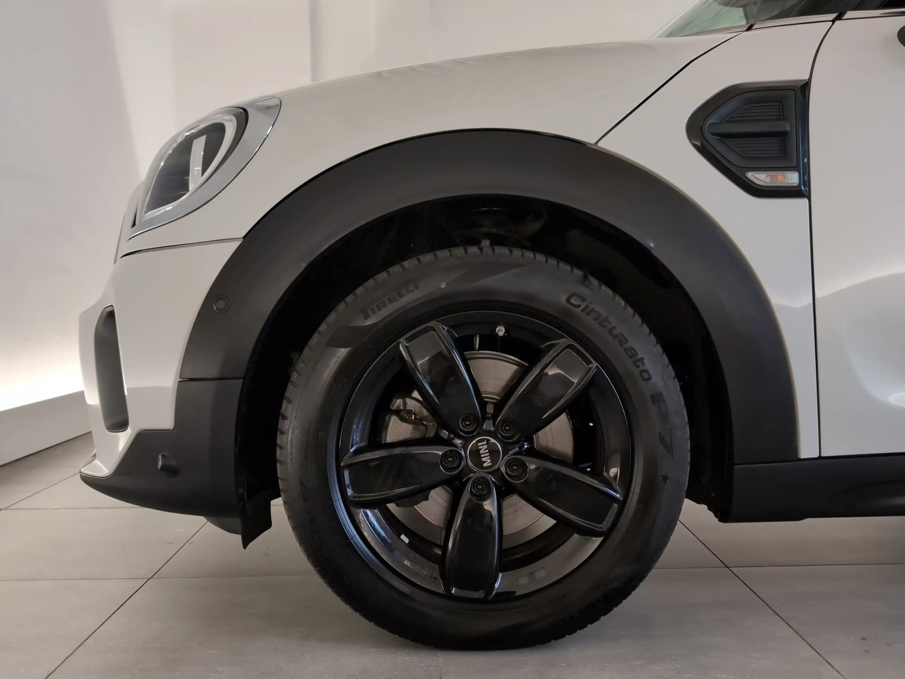 MINI Cooper D Countryman — photo 11