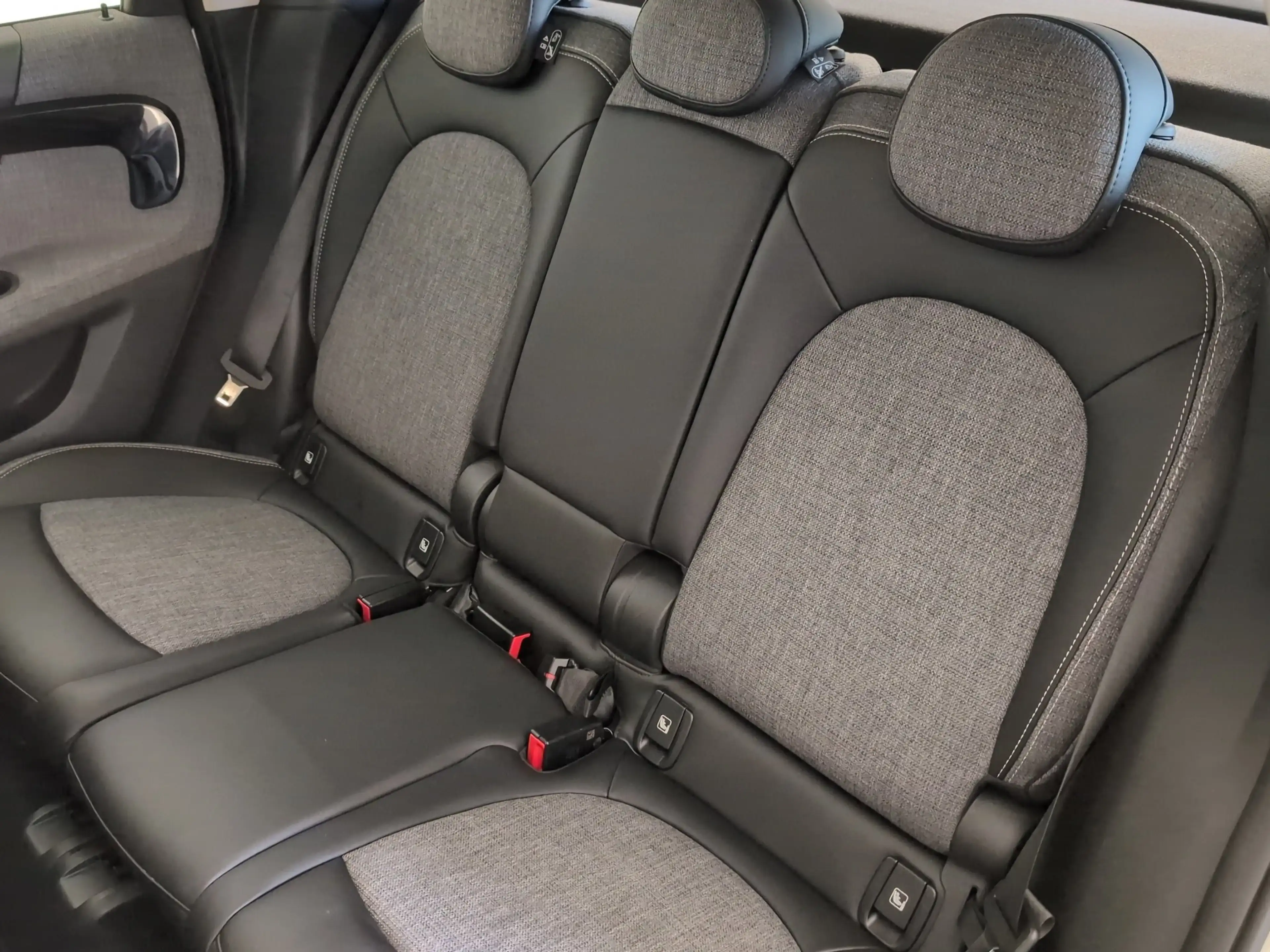 MINI Cooper D Countryman — photo 5