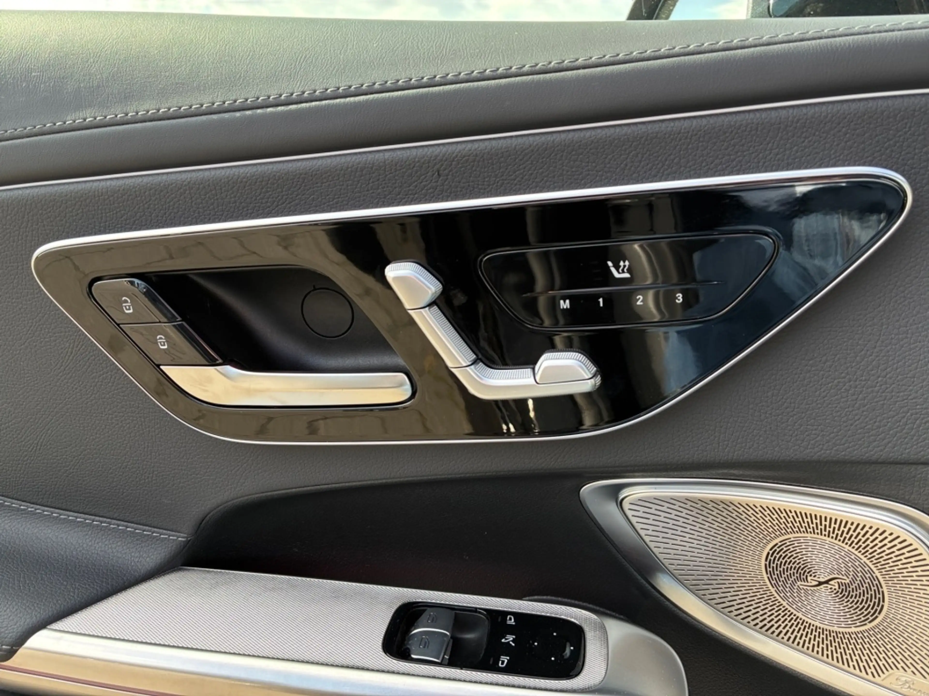 Mercedes-Benz CLE 200 COUPE AMG ADVANCED+ PANO BURMESTER 360° — photo 9