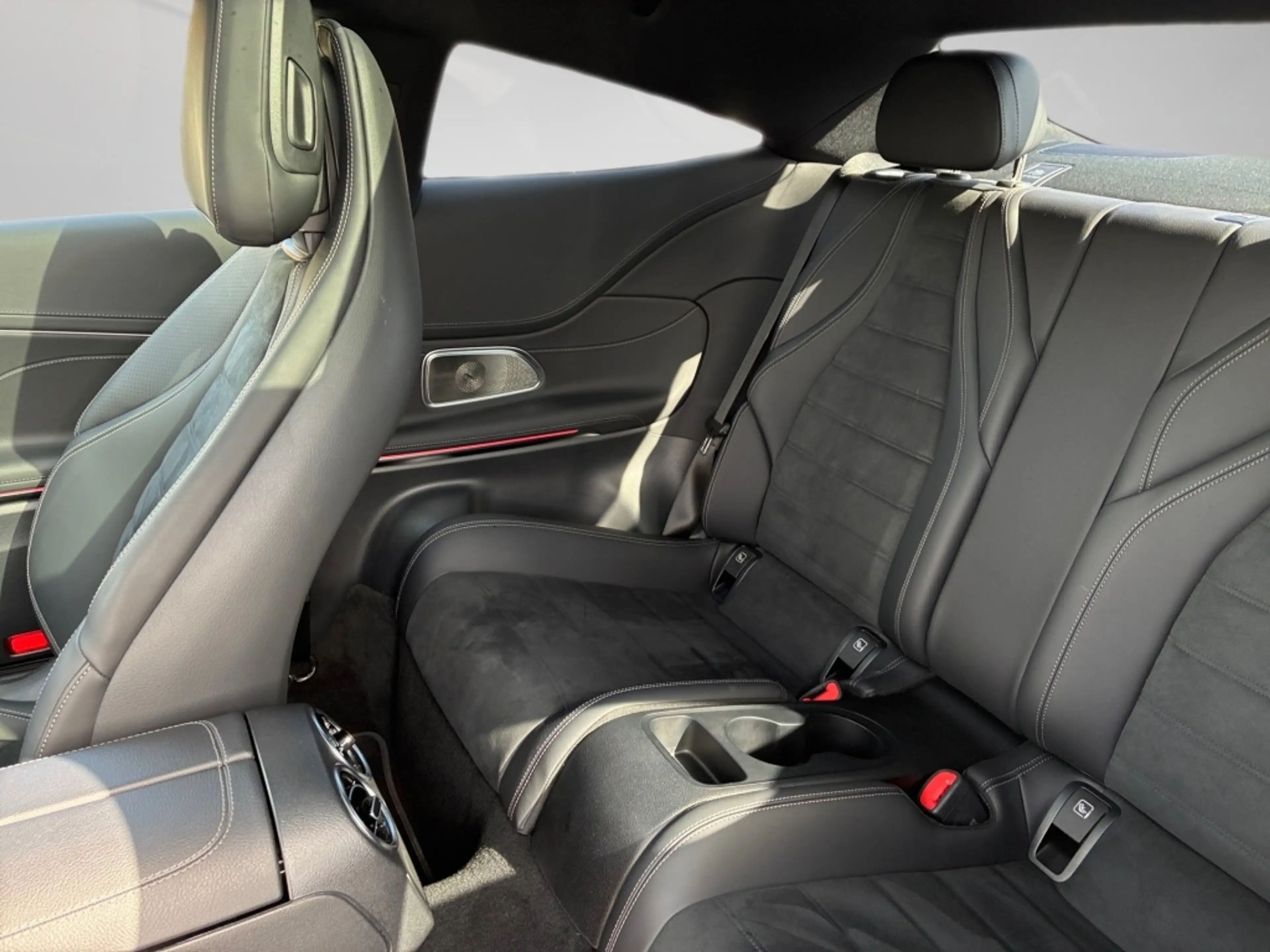 Mercedes-Benz CLE 200 COUPE AMG ADVANCED+ PANO BURMESTER 360° — photo 10