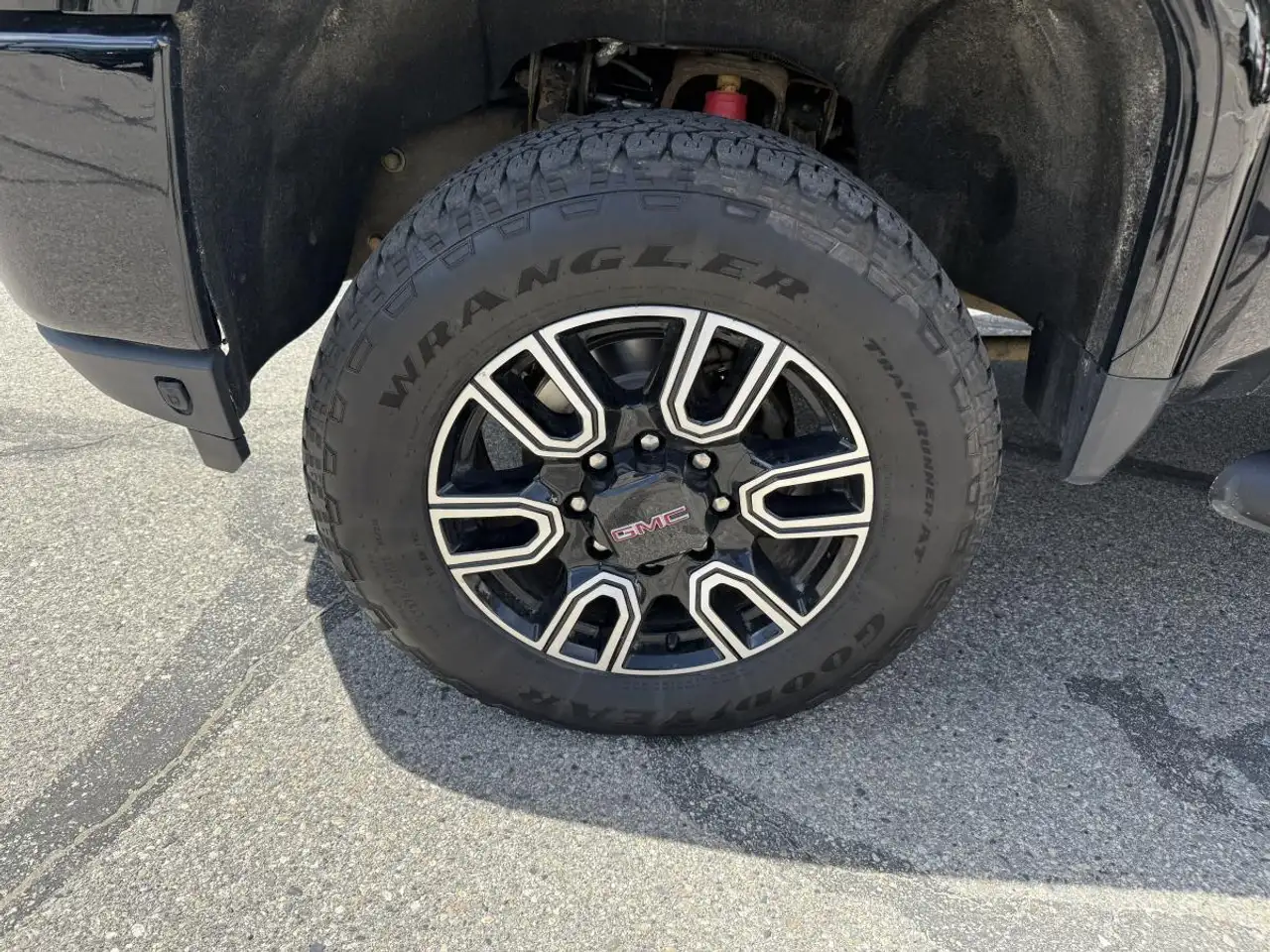 GMC Sierra 3500HD снимка GMC Sierra 3500HD