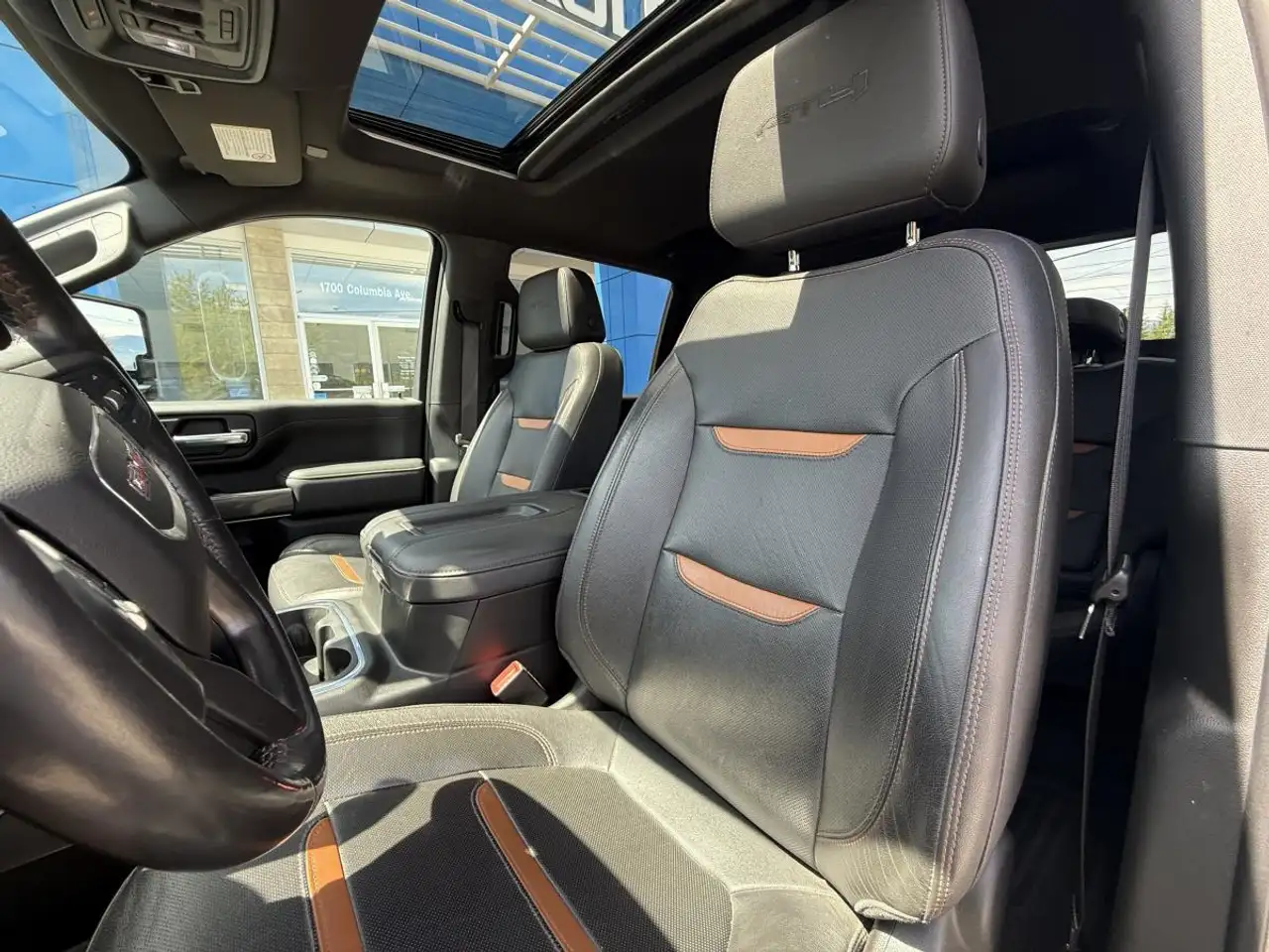 GMC Sierra 3500HD снимка GMC Sierra 3500HD