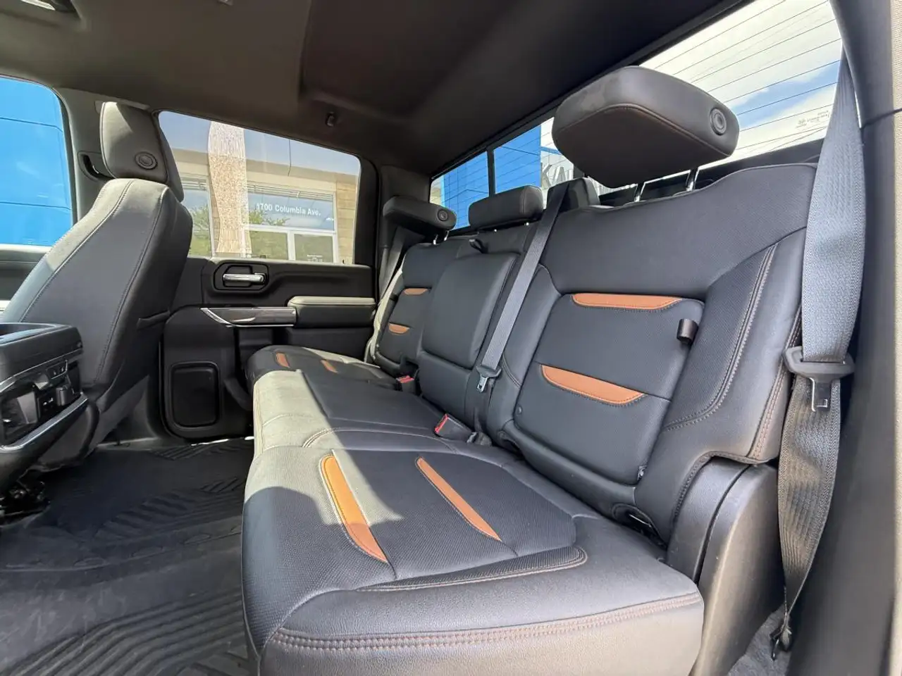 GMC Sierra 3500HD снимка GMC Sierra 3500HD