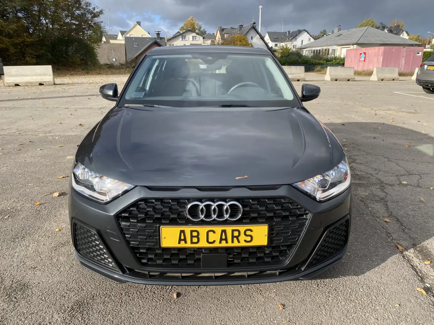 Audi A1 A1 Sportback 30 Tfsi 115cv 2xPDC Sièges chauffants Gris - 2