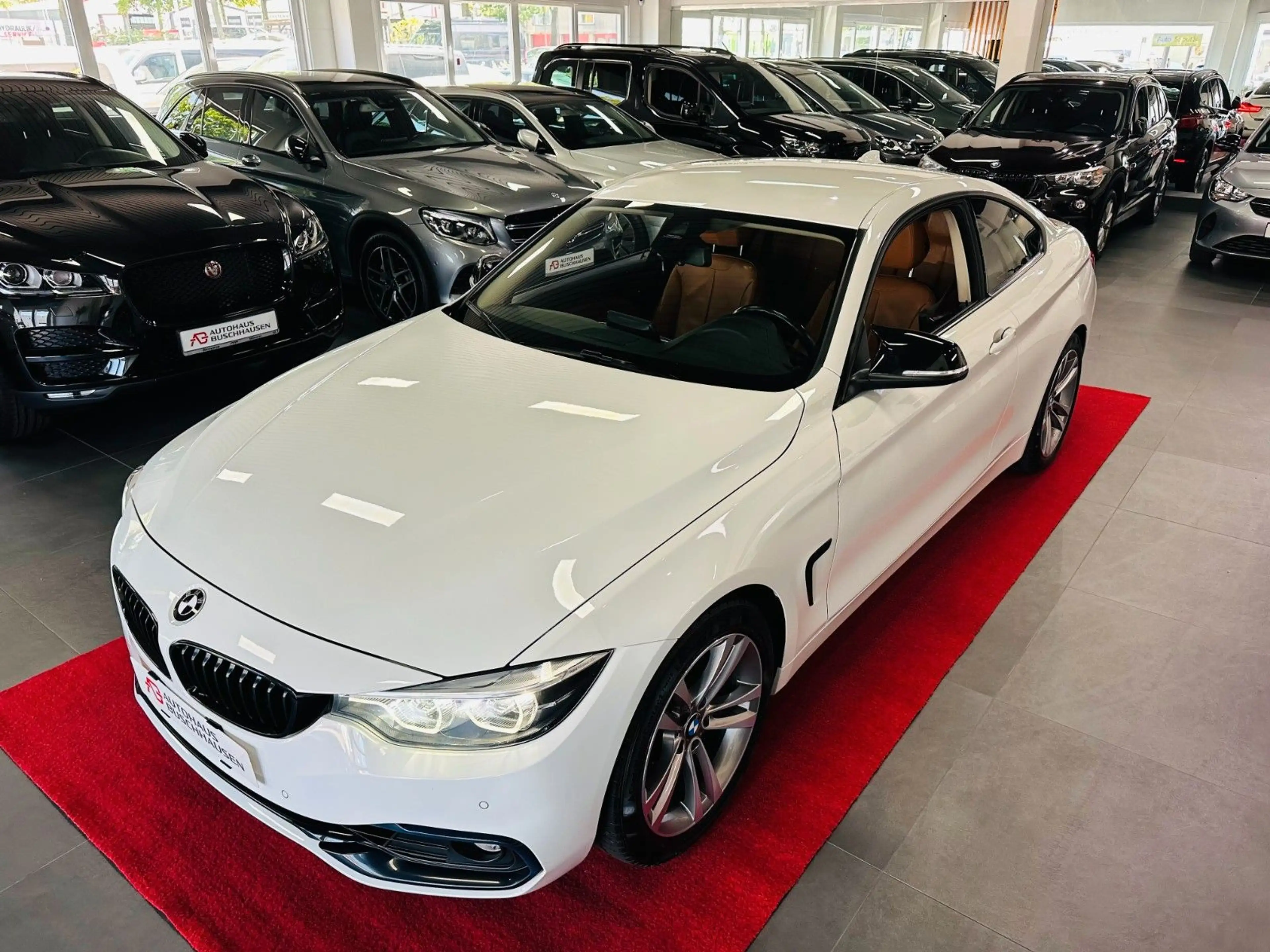 BMW 420 i Coupe Sport Line Aut*Nav*LED*Leder*Face — photo 3