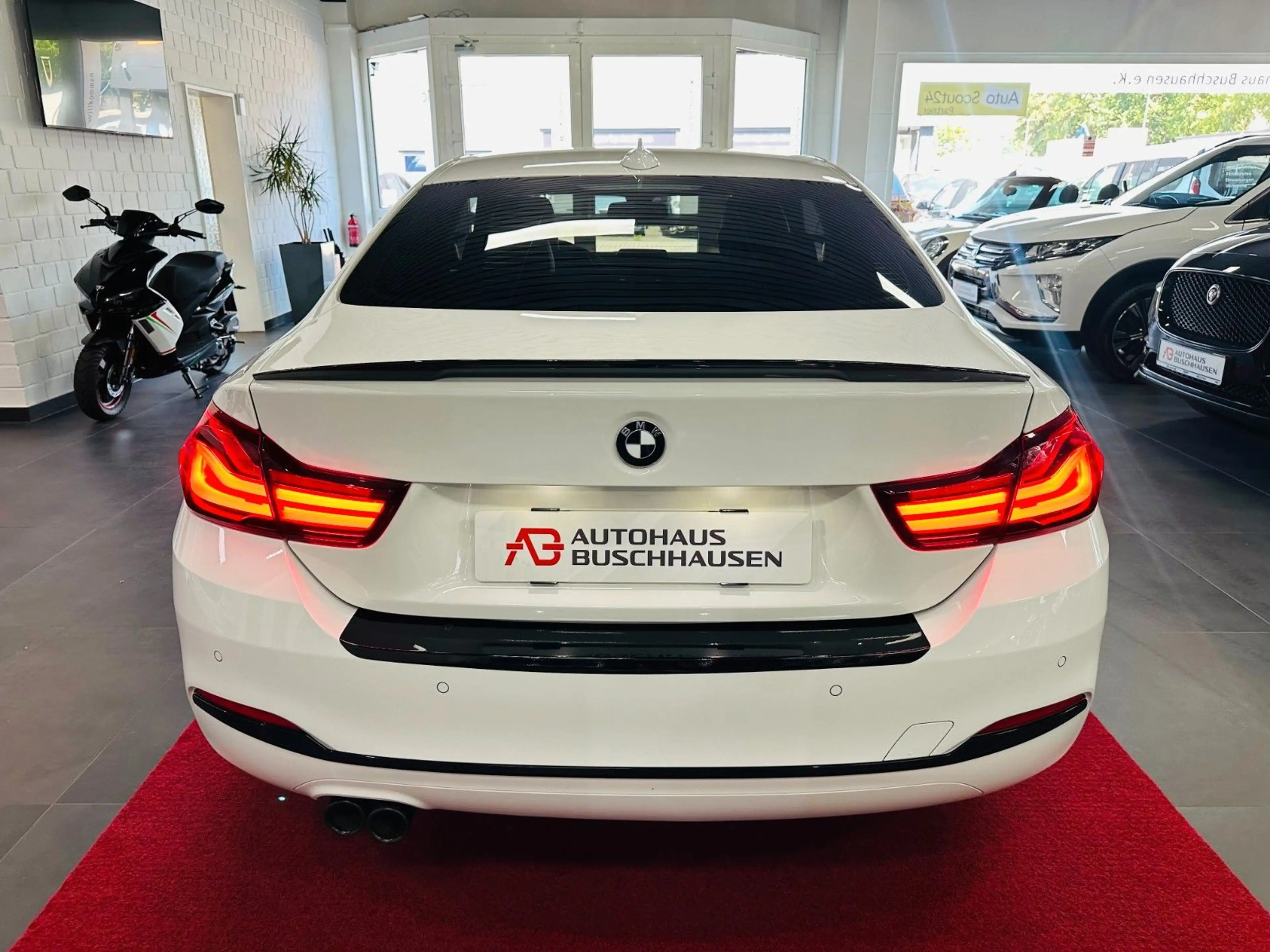 BMW 420 i Coupe Sport Line Aut*Nav*LED*Leder*Face — photo 6