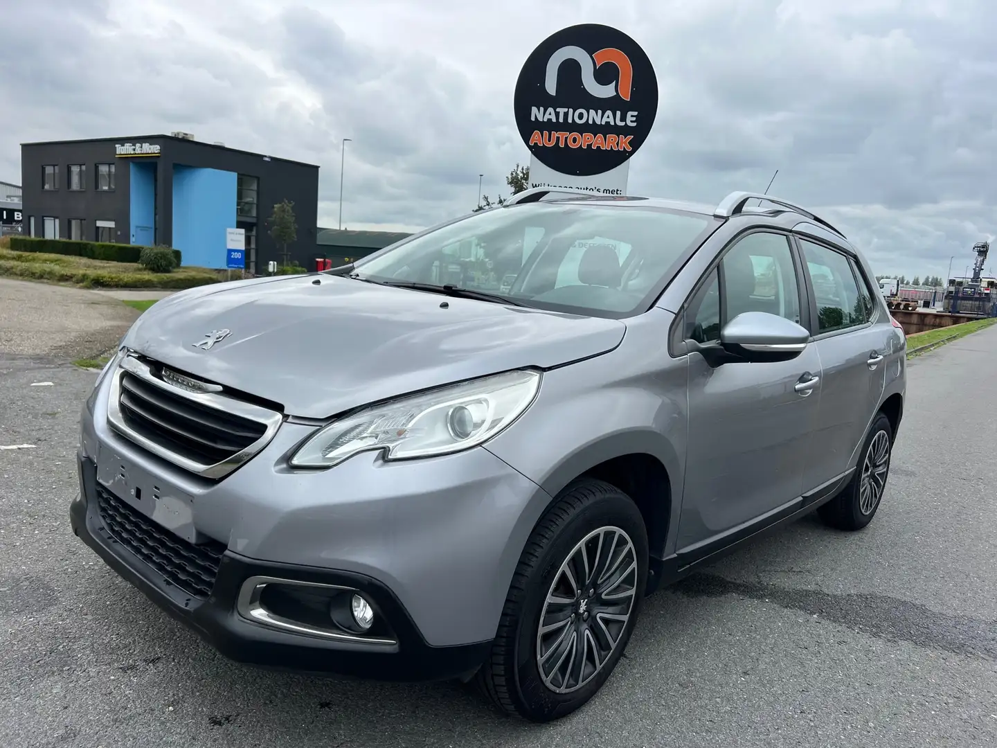 Peugeot 2008 1.2 PureTech Active * Airco * BELGISCHE KENTEKEN Zilver - 1