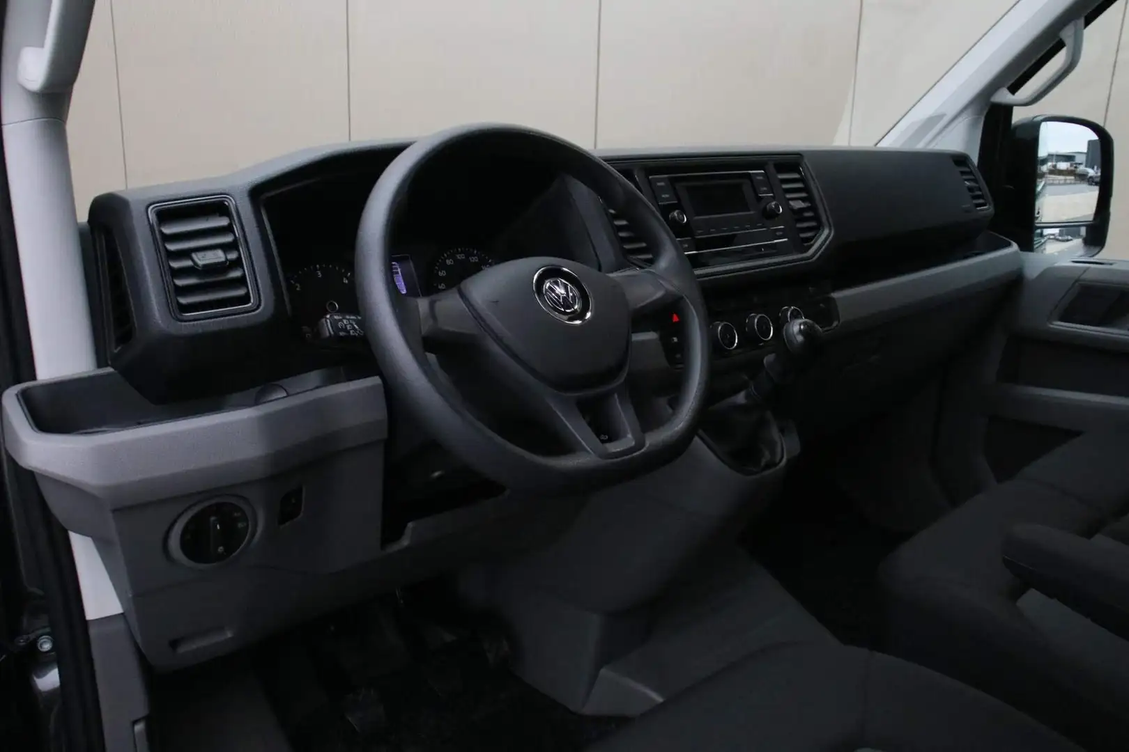 Volkswagen Crafter 30 2.0 TDI 140PK L3H3 Comfortline | 3-zits | Parke Grijs - 2