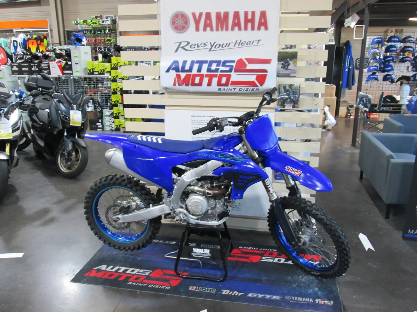 Yamaha Bleu - 1