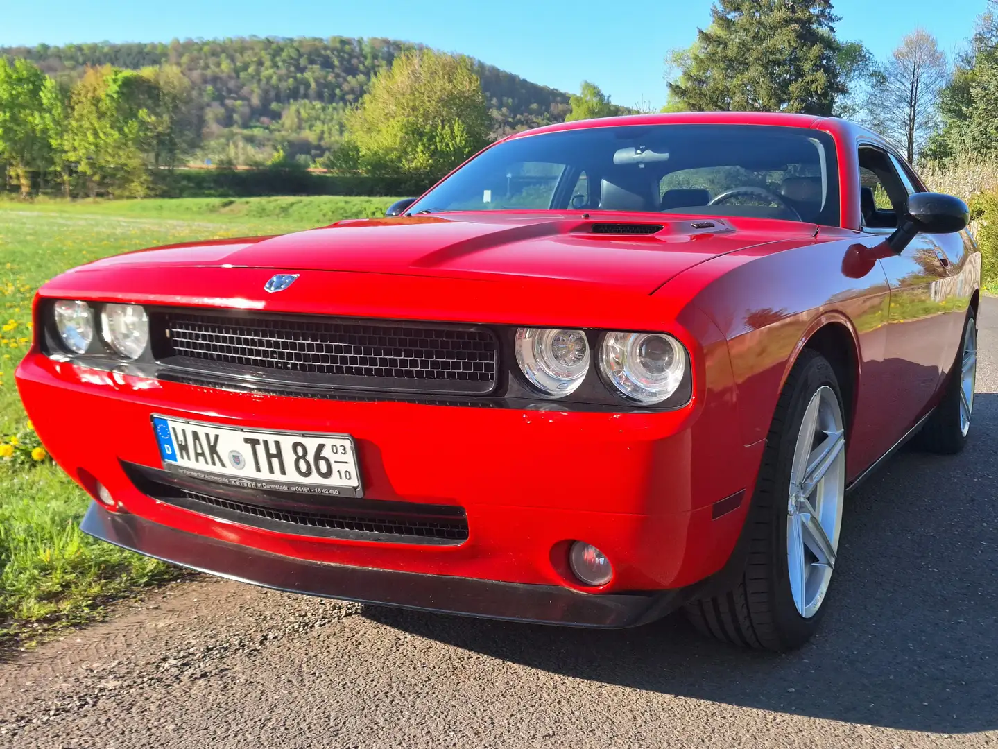 Dodge Challenger 5.7 R/T mit Schaltgetriebe und Gasanlage Rot - 2