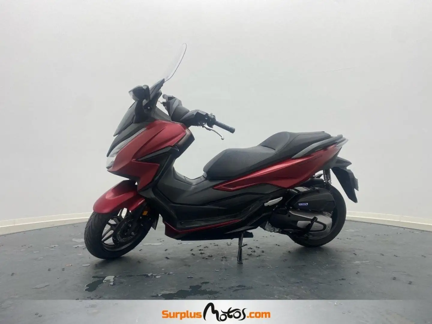 Honda Forza 125 NSS 125 Červená - 2