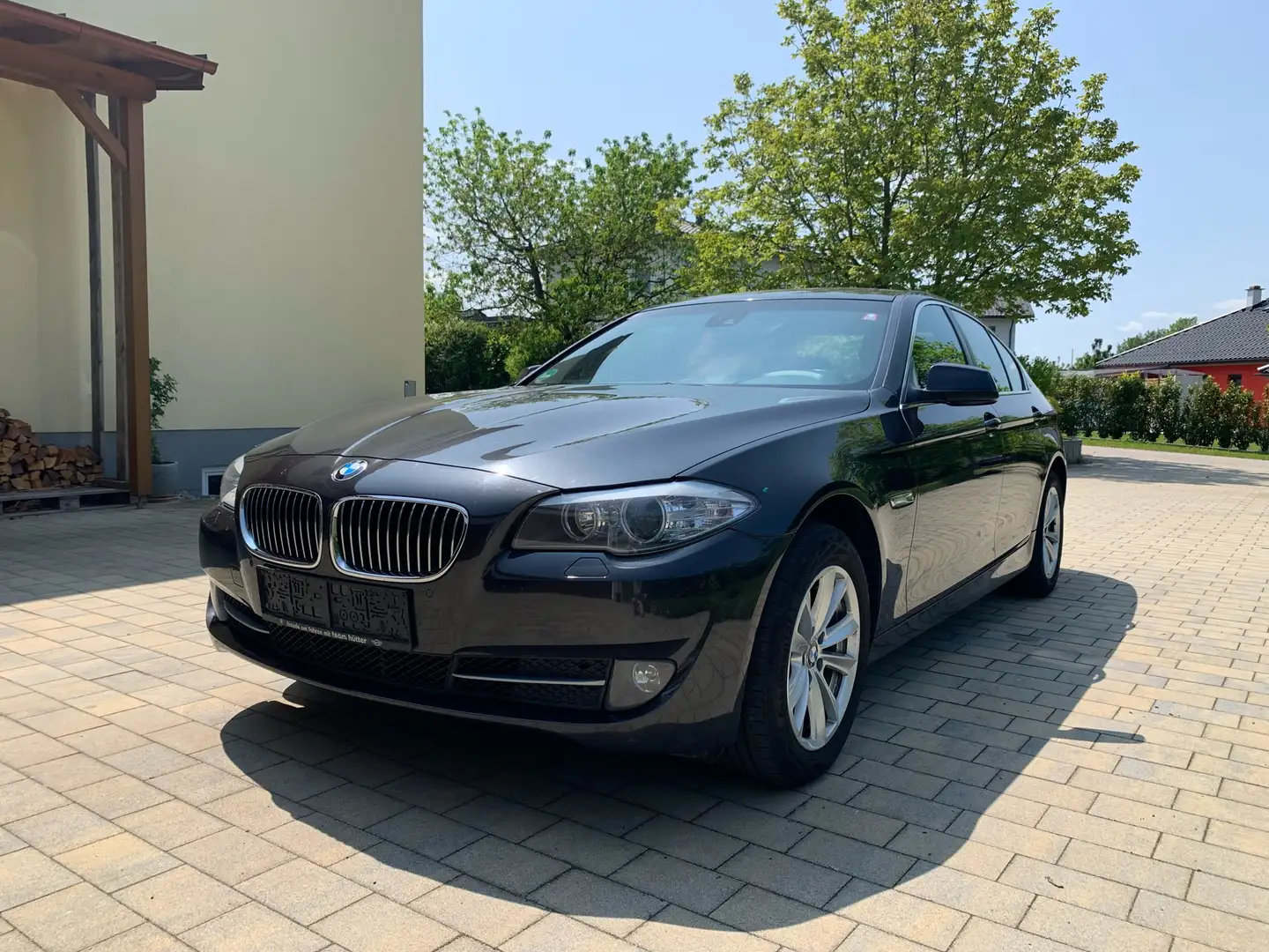 BMW 520 F10 | TOP GEPFLEGT | BJ 12/2011 | Pickerl+Service Black - 1