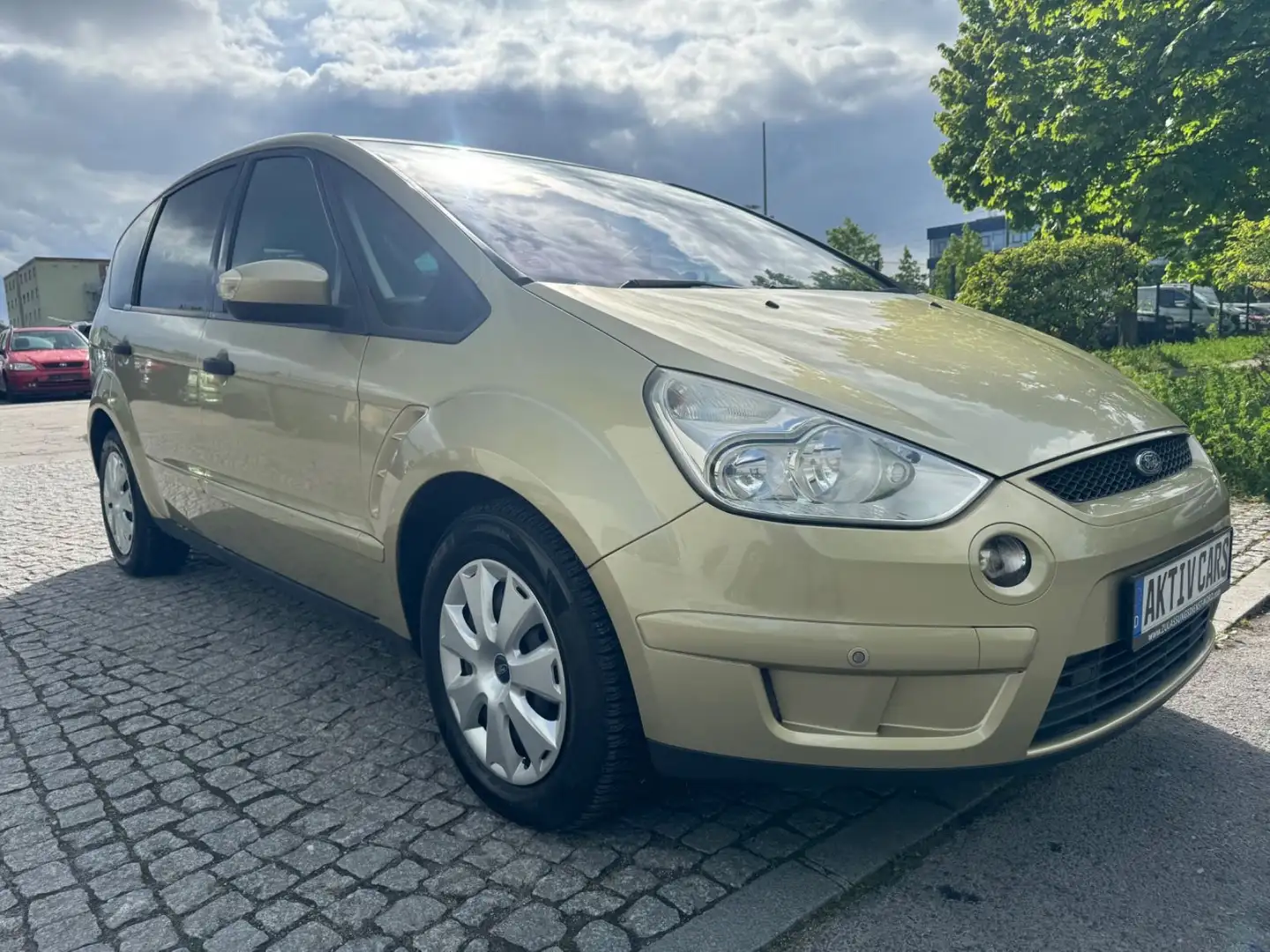 Ford S-Max S-MAX Ambiente 7Sitz Tüv 01.2026 2L Or - 2