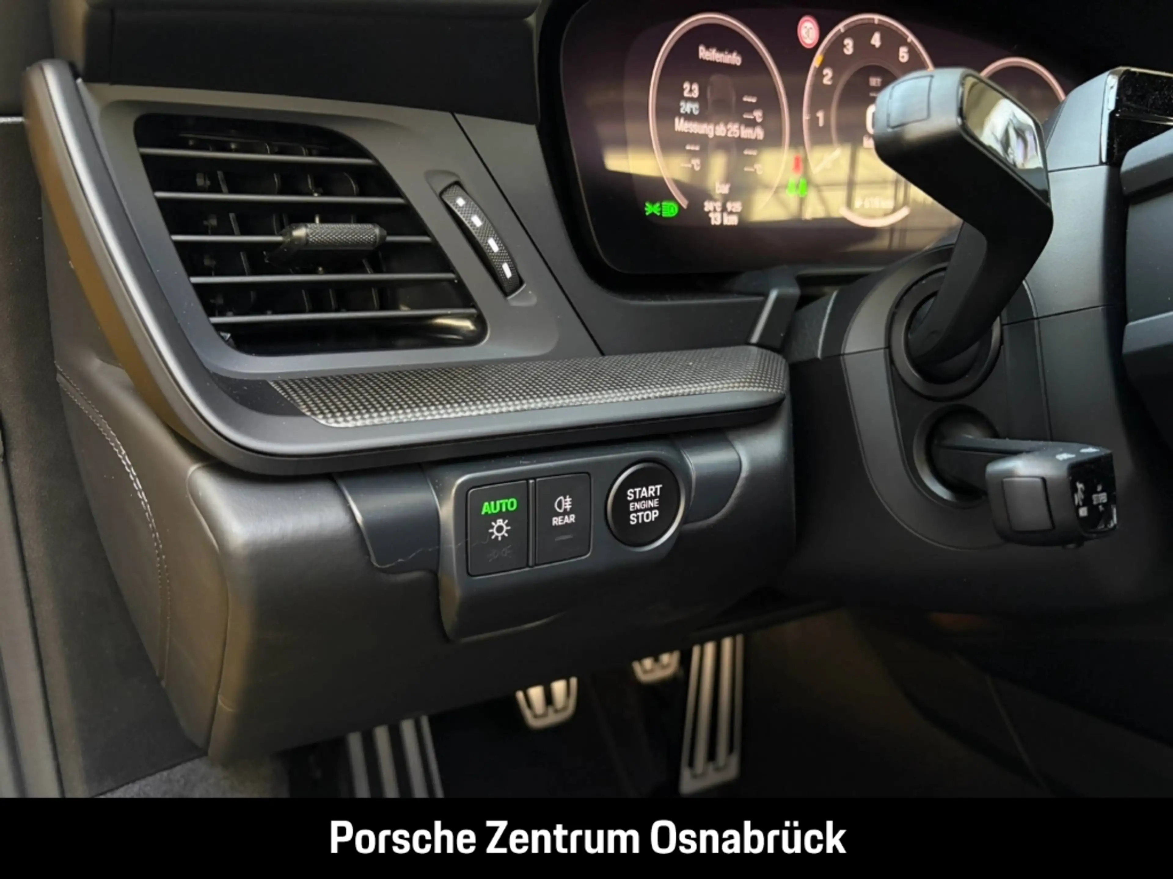 Porsche 992 -2 (911) Carrera T Cabriolet — photo 17