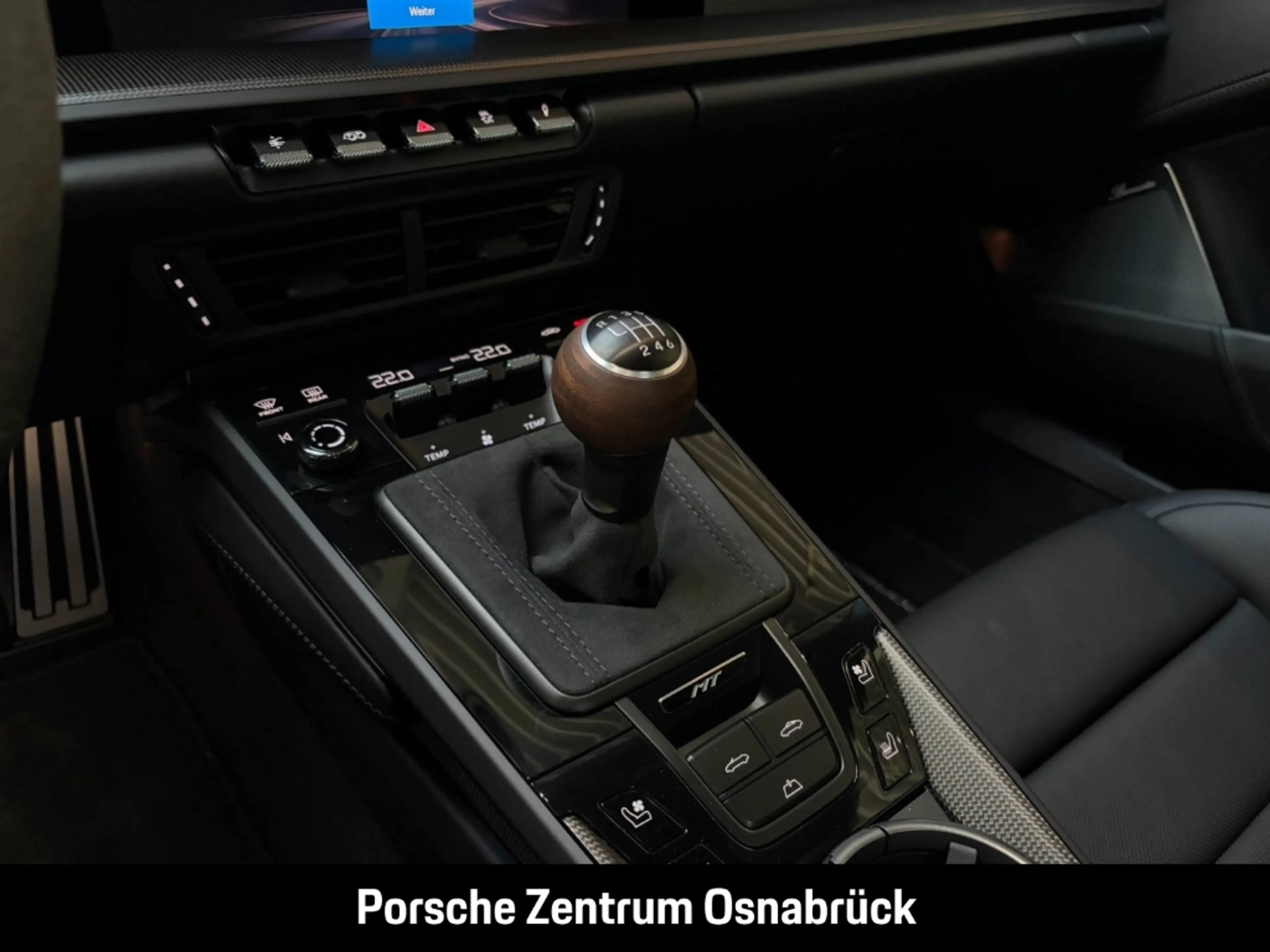 Porsche 992 -2 (911) Carrera T Cabriolet — photo 35