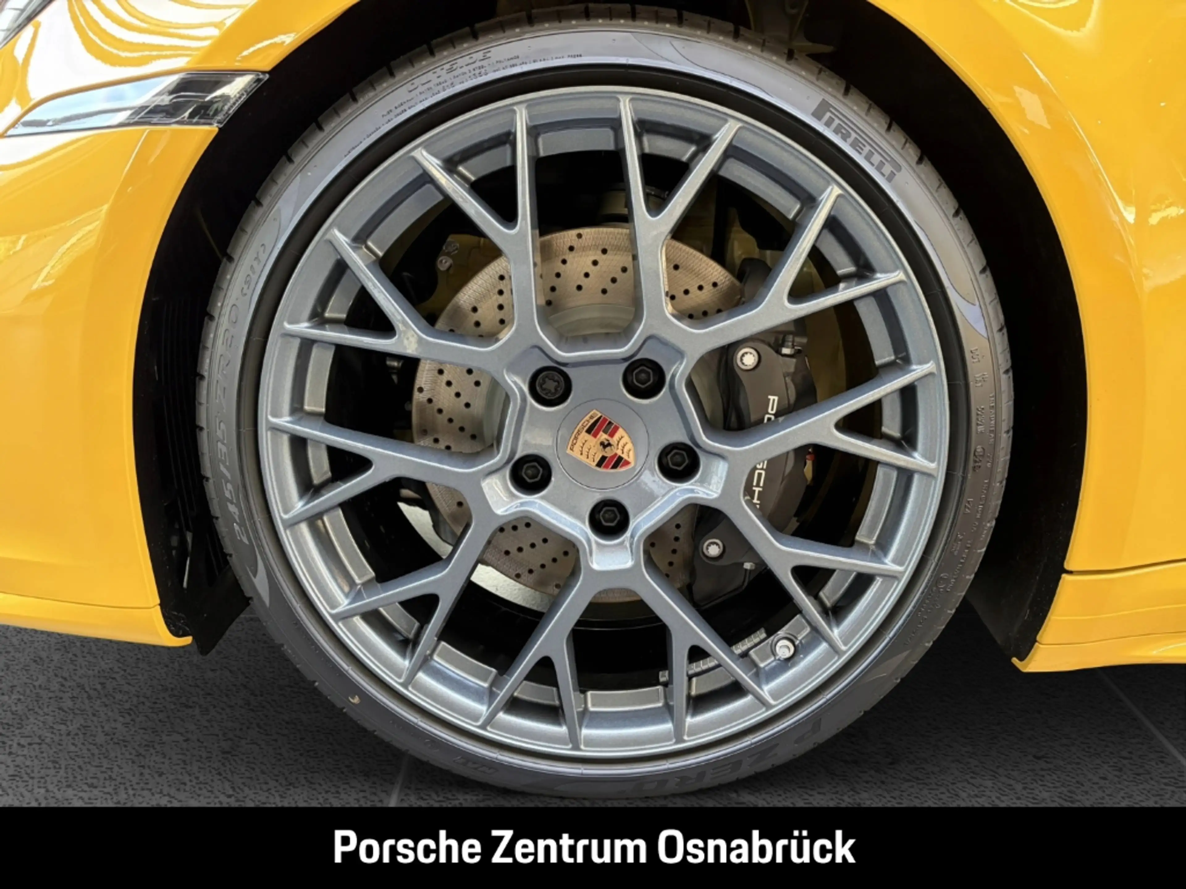 Porsche 992 -2 (911) Carrera T Cabriolet — photo 11