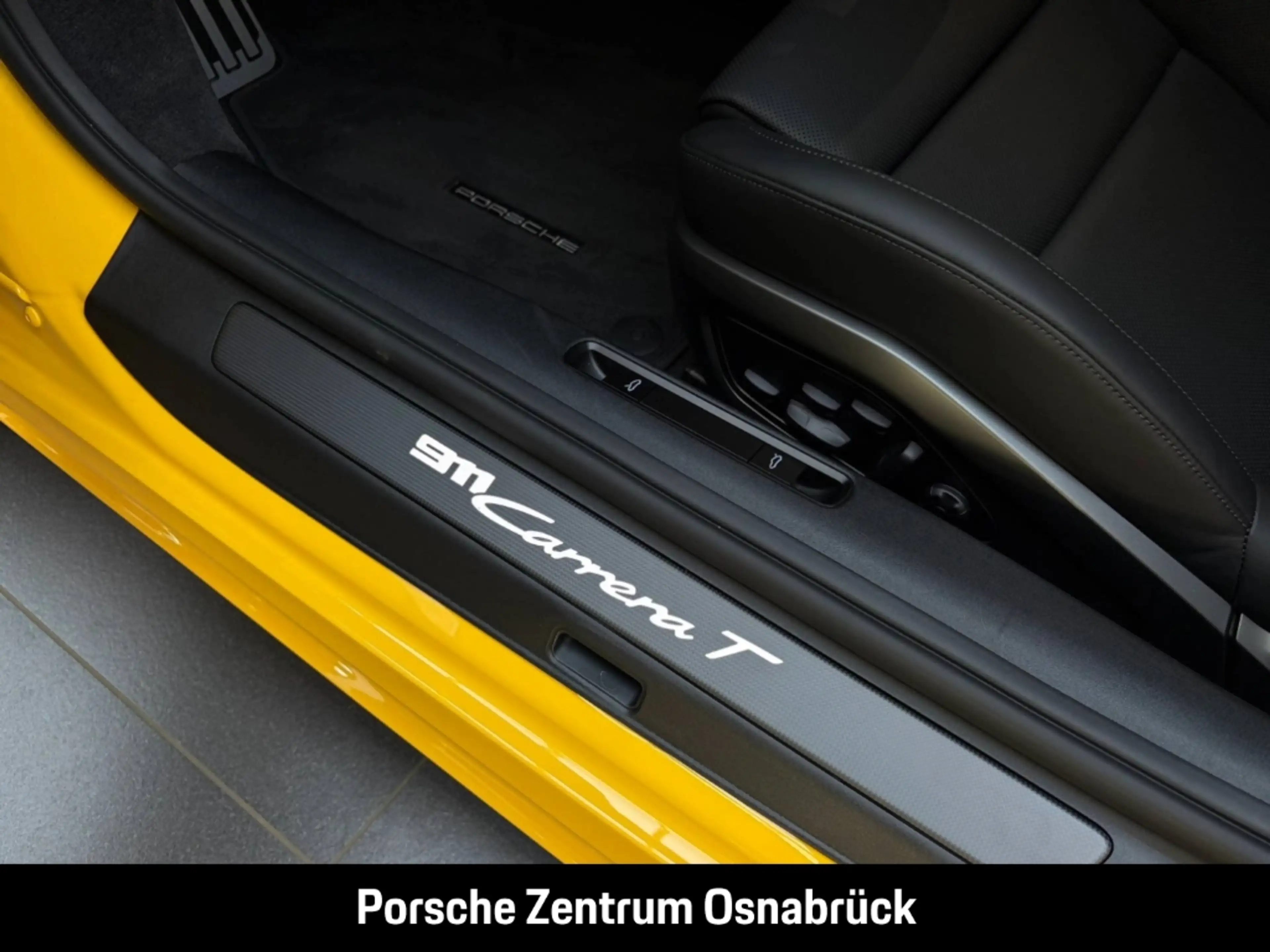 Porsche 992 -2 (911) Carrera T Cabriolet — photo 34