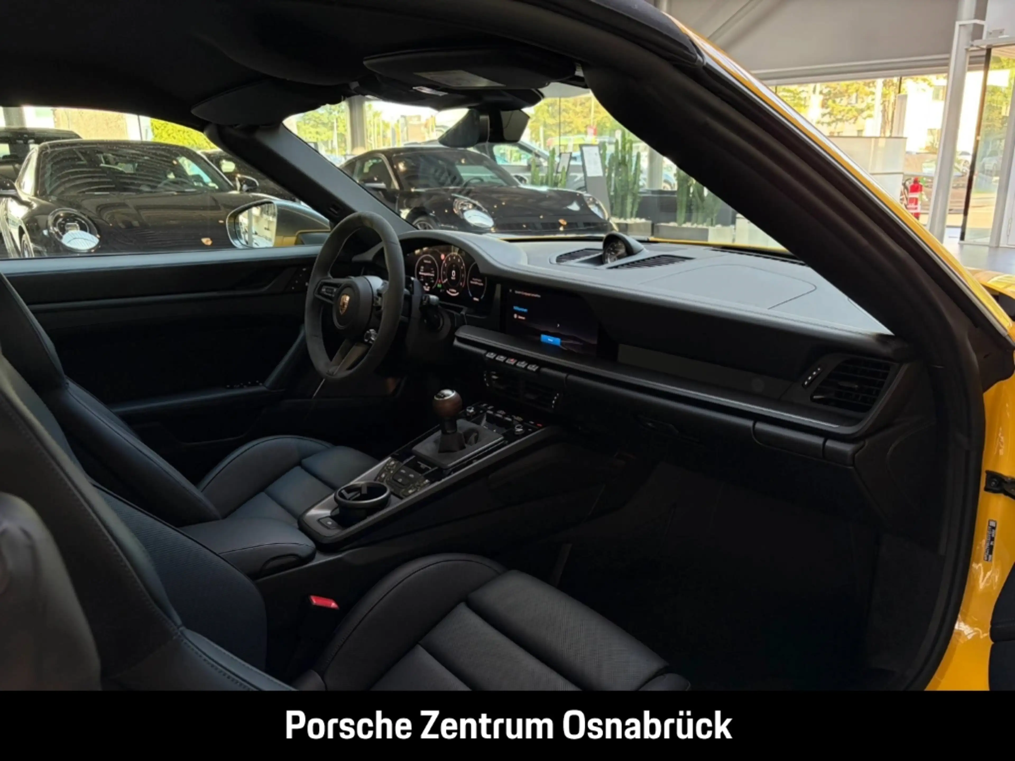 Porsche 992 -2 (911) Carrera T Cabriolet — photo 30