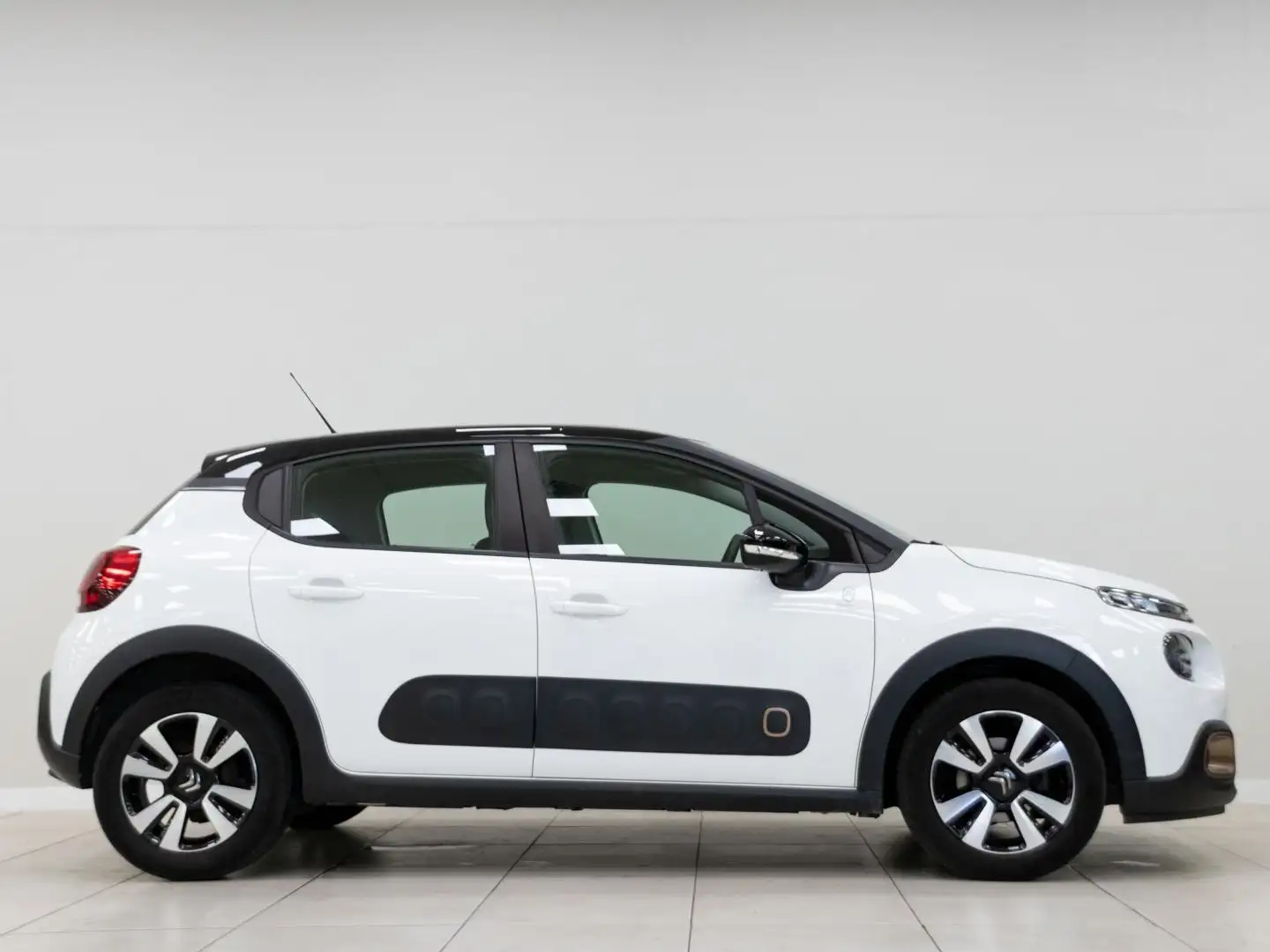 Citroen C3 PureTech 60KW (83CV) ORIGINS Blanco - 2