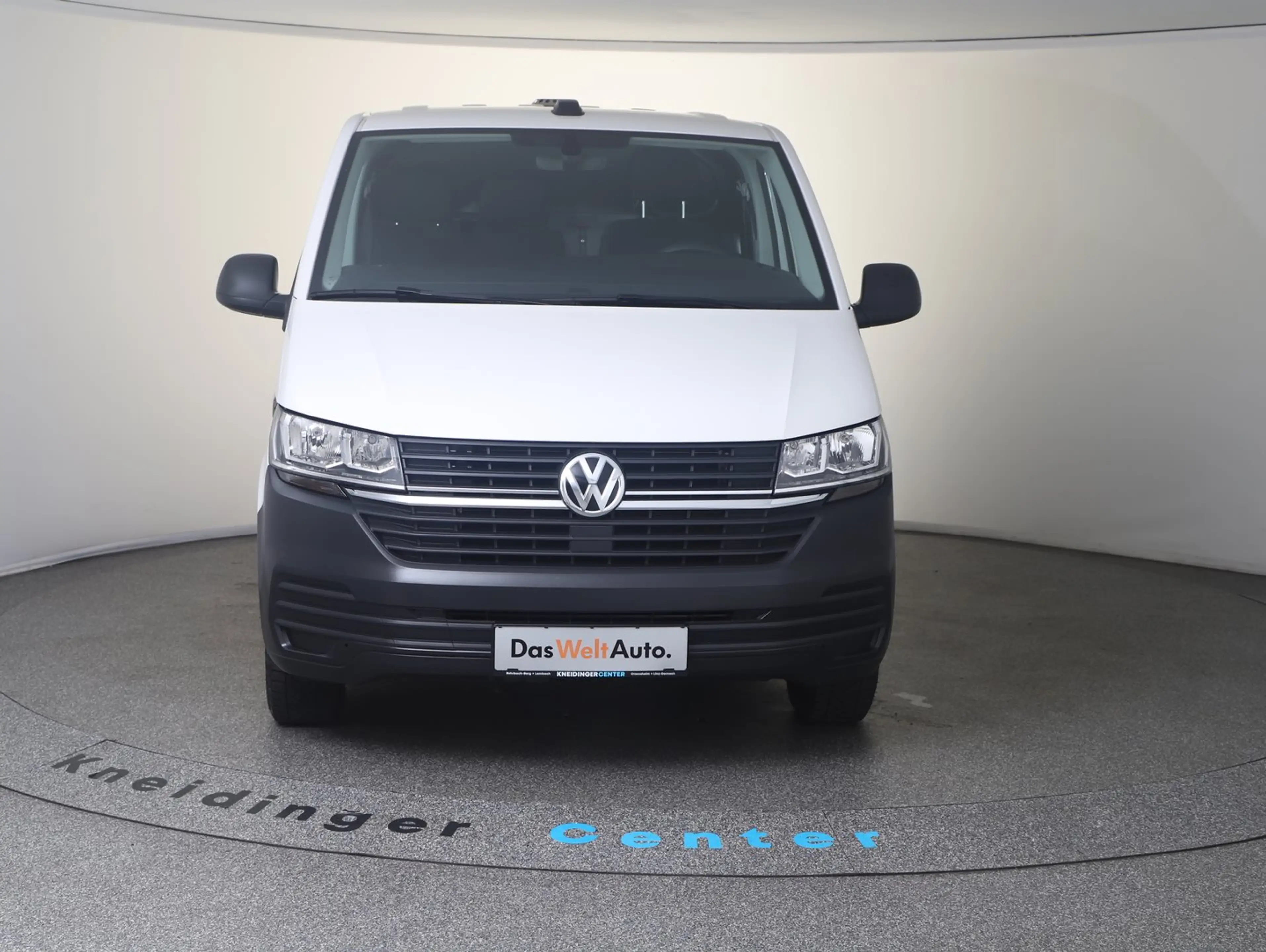 Volkswagen T6.1 Transporter VW Transporter T6.1 Kastenwagen TDI — photo 9