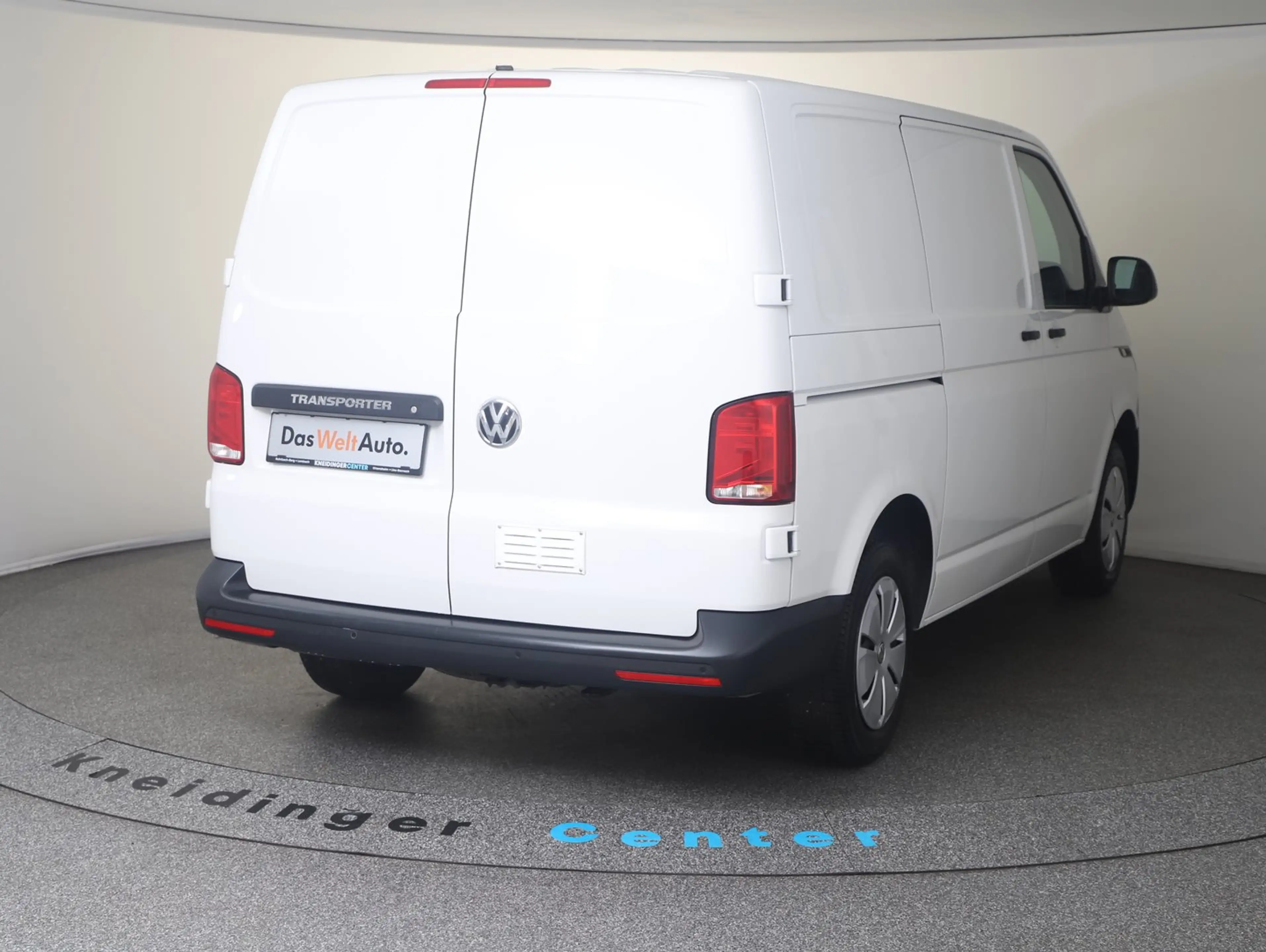 Volkswagen T6.1 Transporter VW Transporter T6.1 Kastenwagen TDI — photo 4