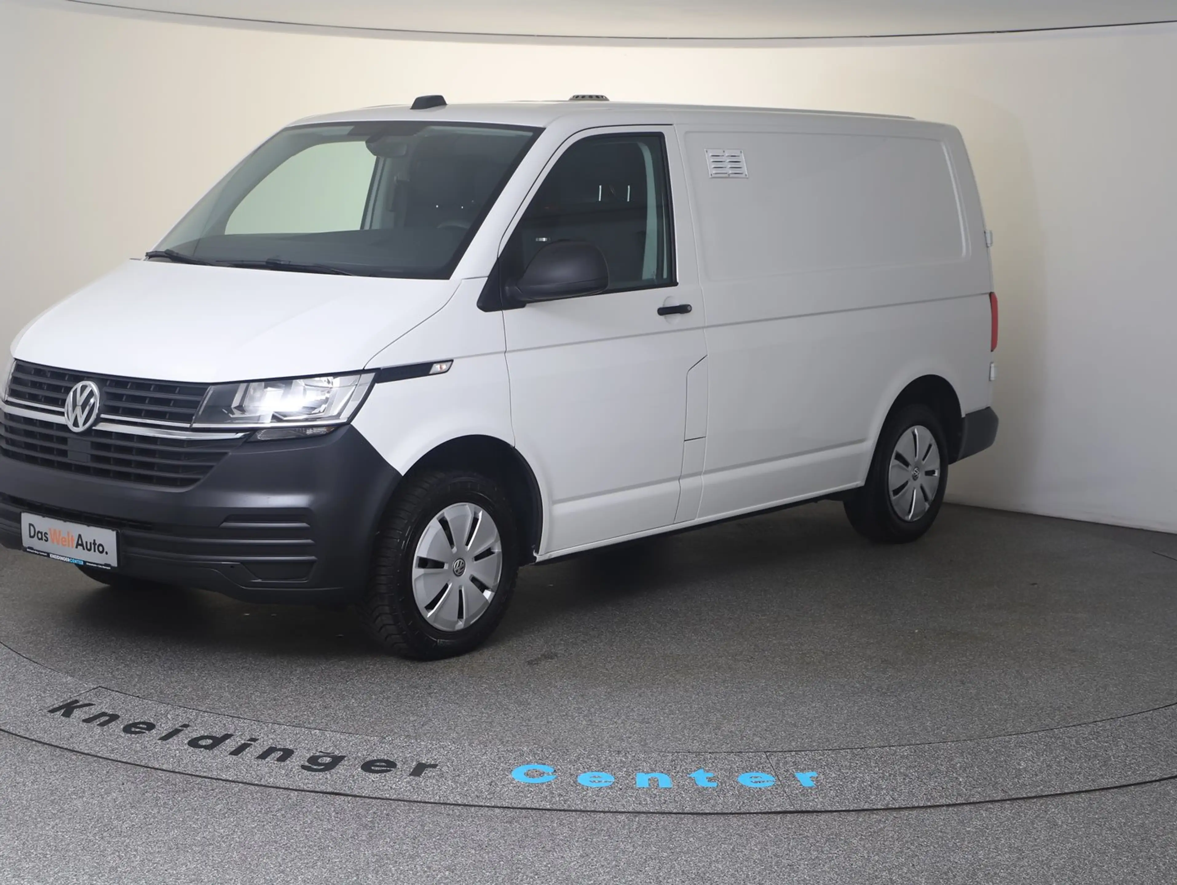 Volkswagen T6.1 Transporter VW Transporter T6.1 Kastenwagen TDI — photo 3