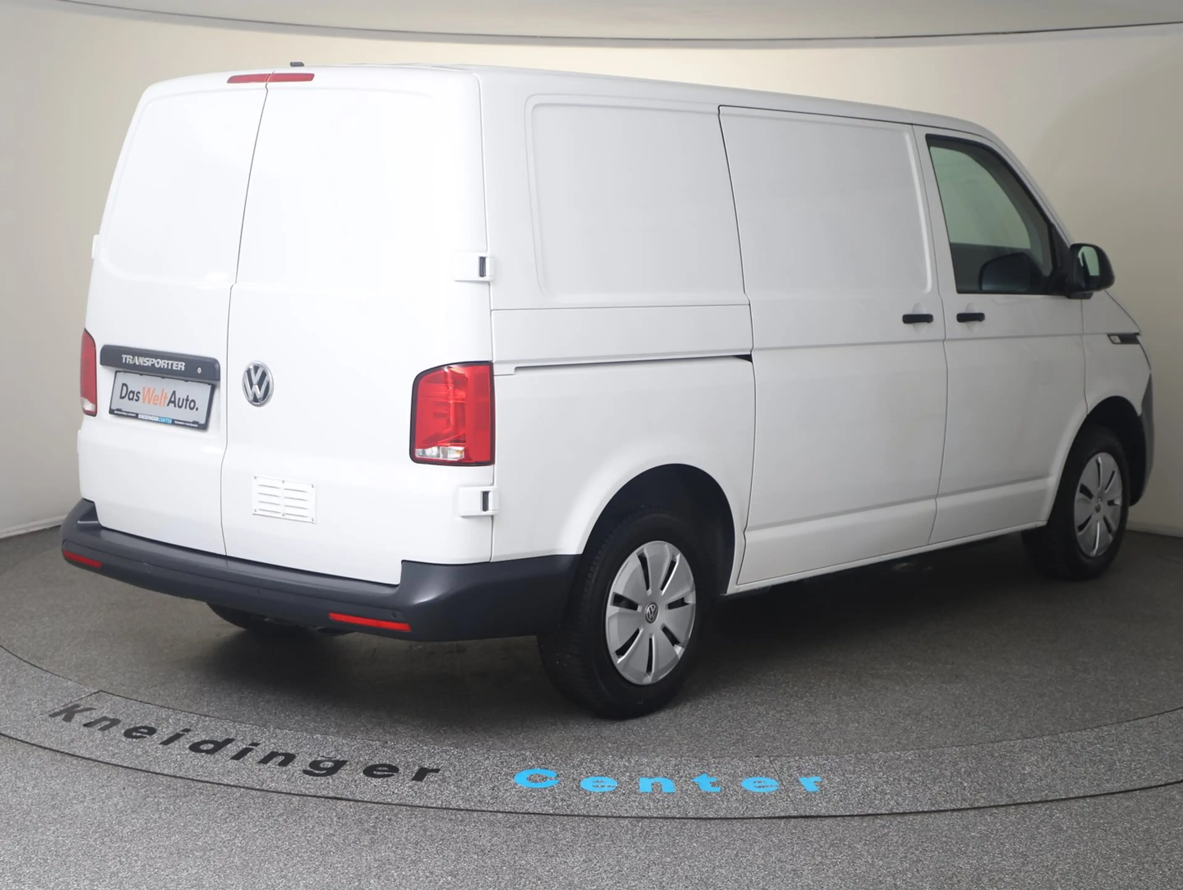 Volkswagen T6.1 Transporter VW Transporter T6.1 Kastenwagen TDI — photo 5