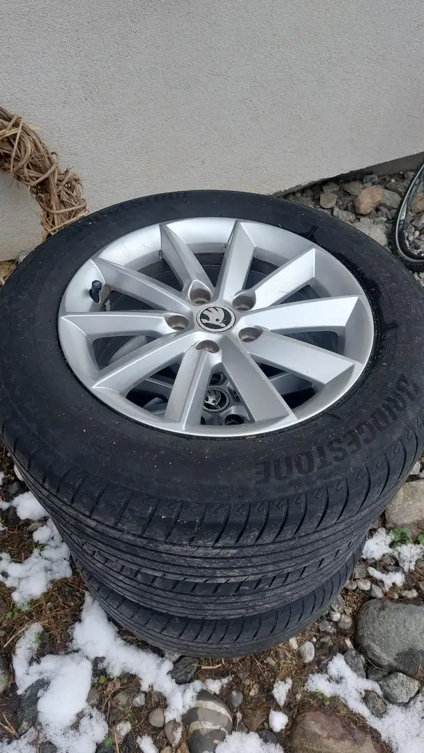 Skoda Yeti Yeti Ambition 2,0 TDI 4x4 Ambition Braun - 2