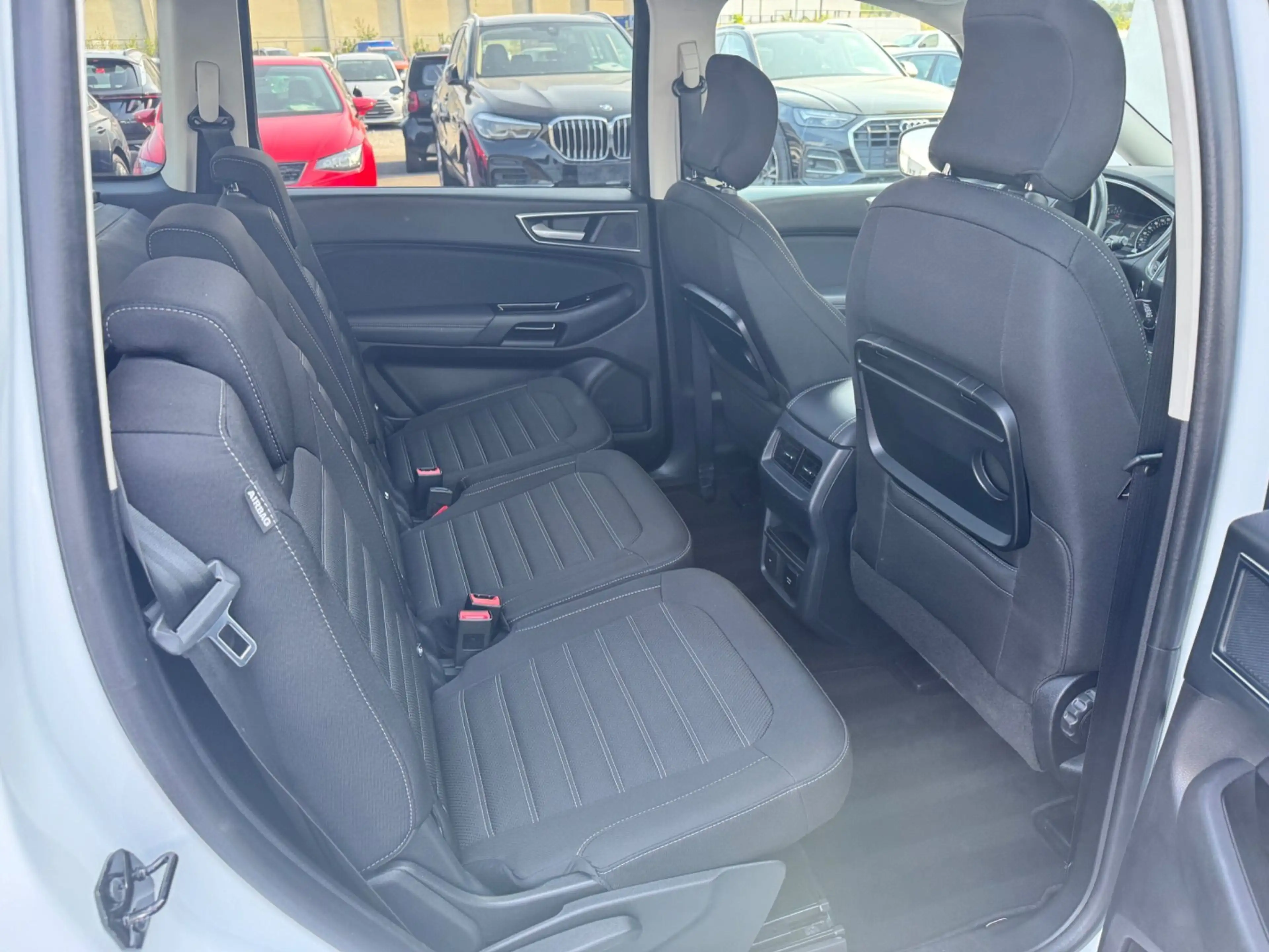 Ford Galaxy 2,0 EcoBlue SCR Titanium — photo 12