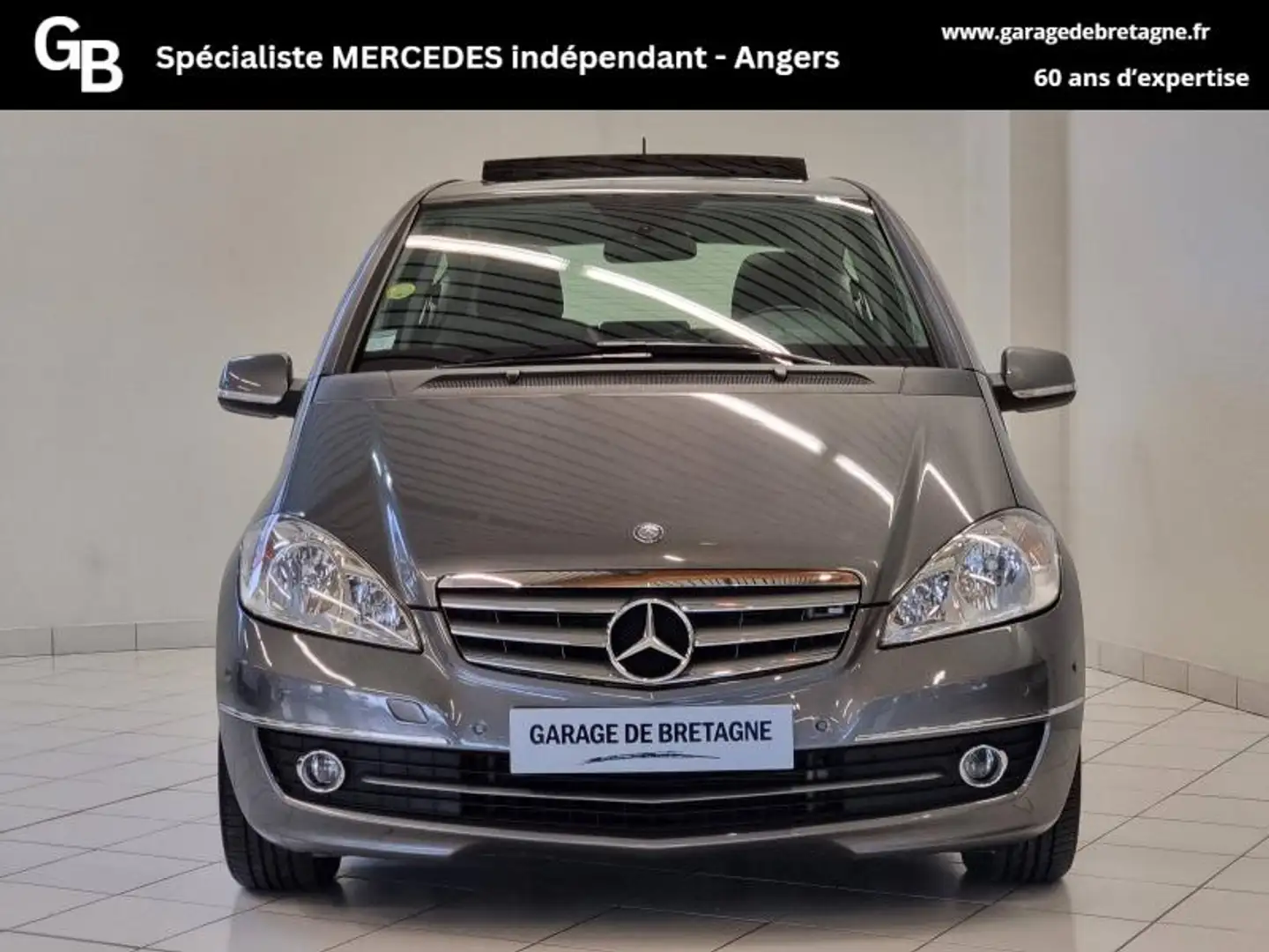 Mercedes-Benz A 200 200 Elégance CVT Gris - 2
