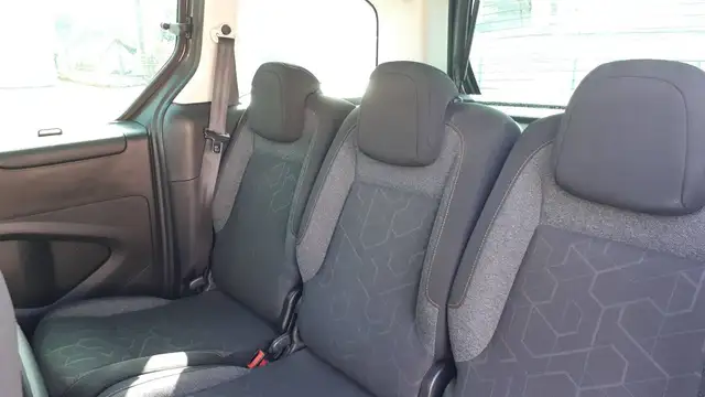 Peugeot Unknown Model view 9