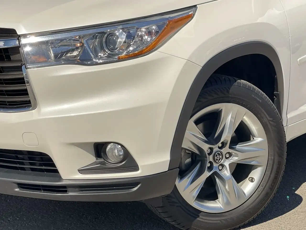 Toyota Highlander снимка Toyota Highlander