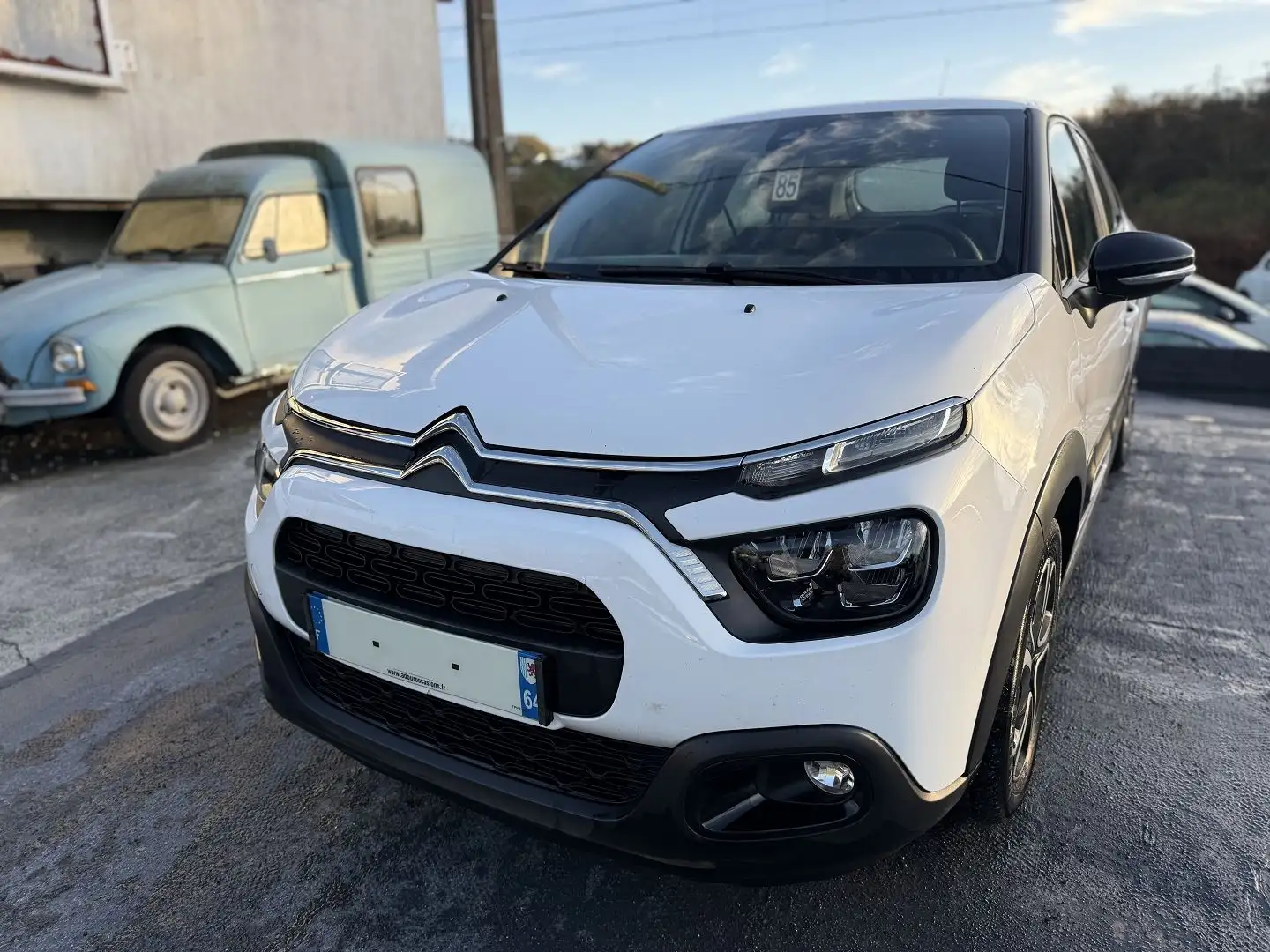 Citroen C3 1.5 BLUEHDI 100CH S\u0026S BVM 6 FEEL Blanc - 2