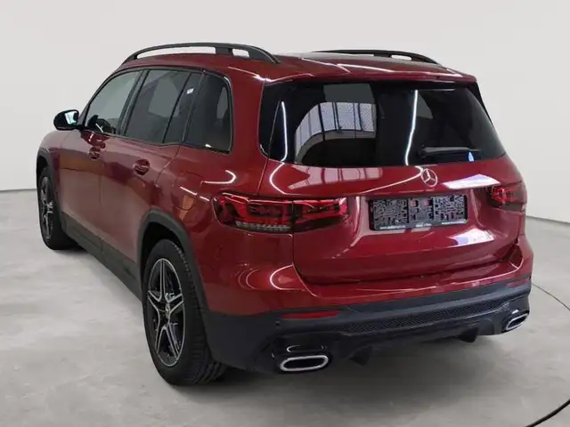Mercedes-Benz GLB view 5