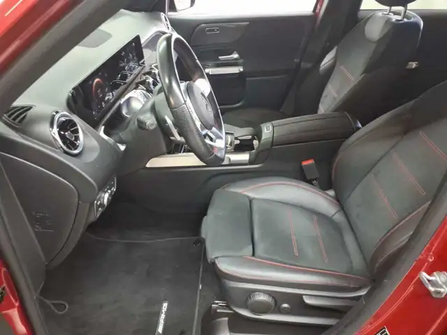 Mercedes-Benz GLB view 7
