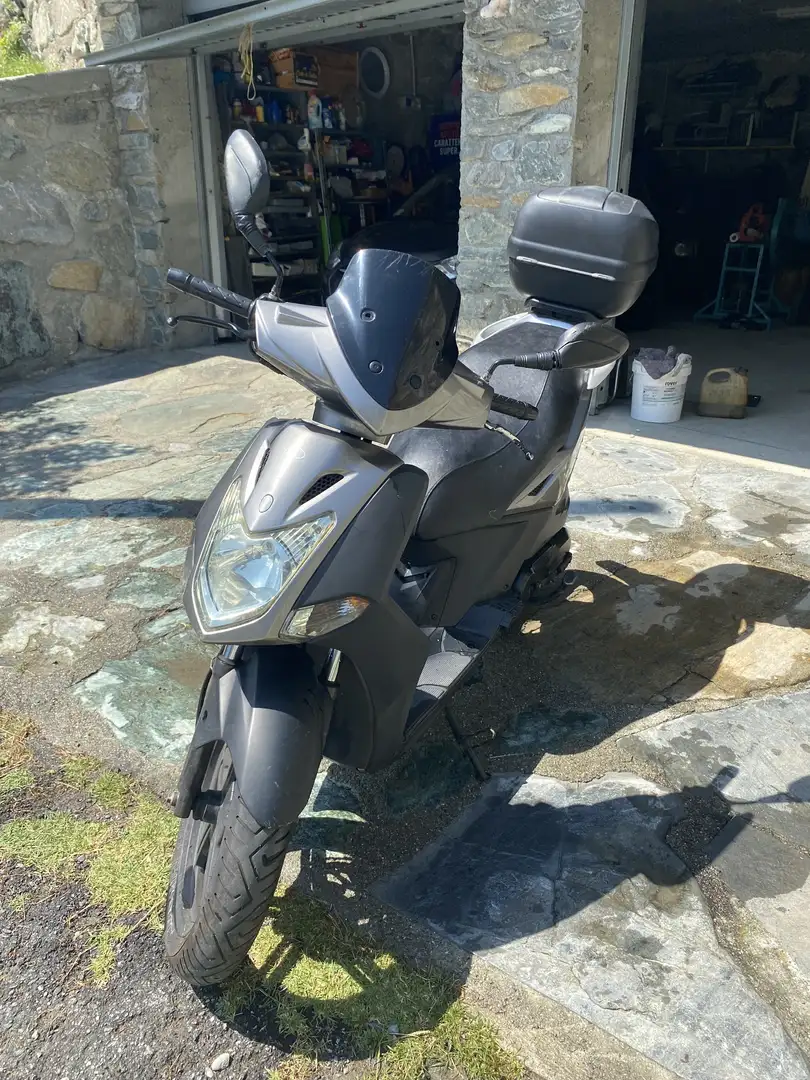 Kymco Agility 125 Base Grijs - 2