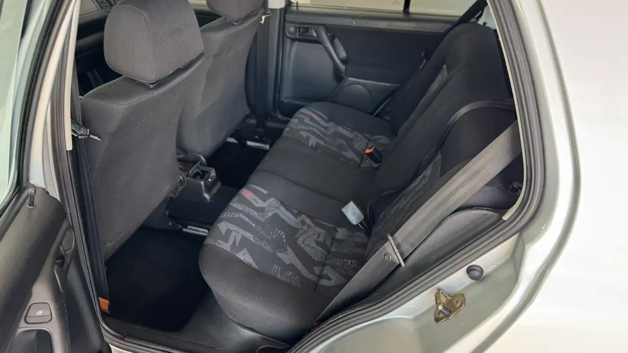 Volkswagen Golf 5p 1.6 GT Special c/2airbag,abs,AC, foto 11